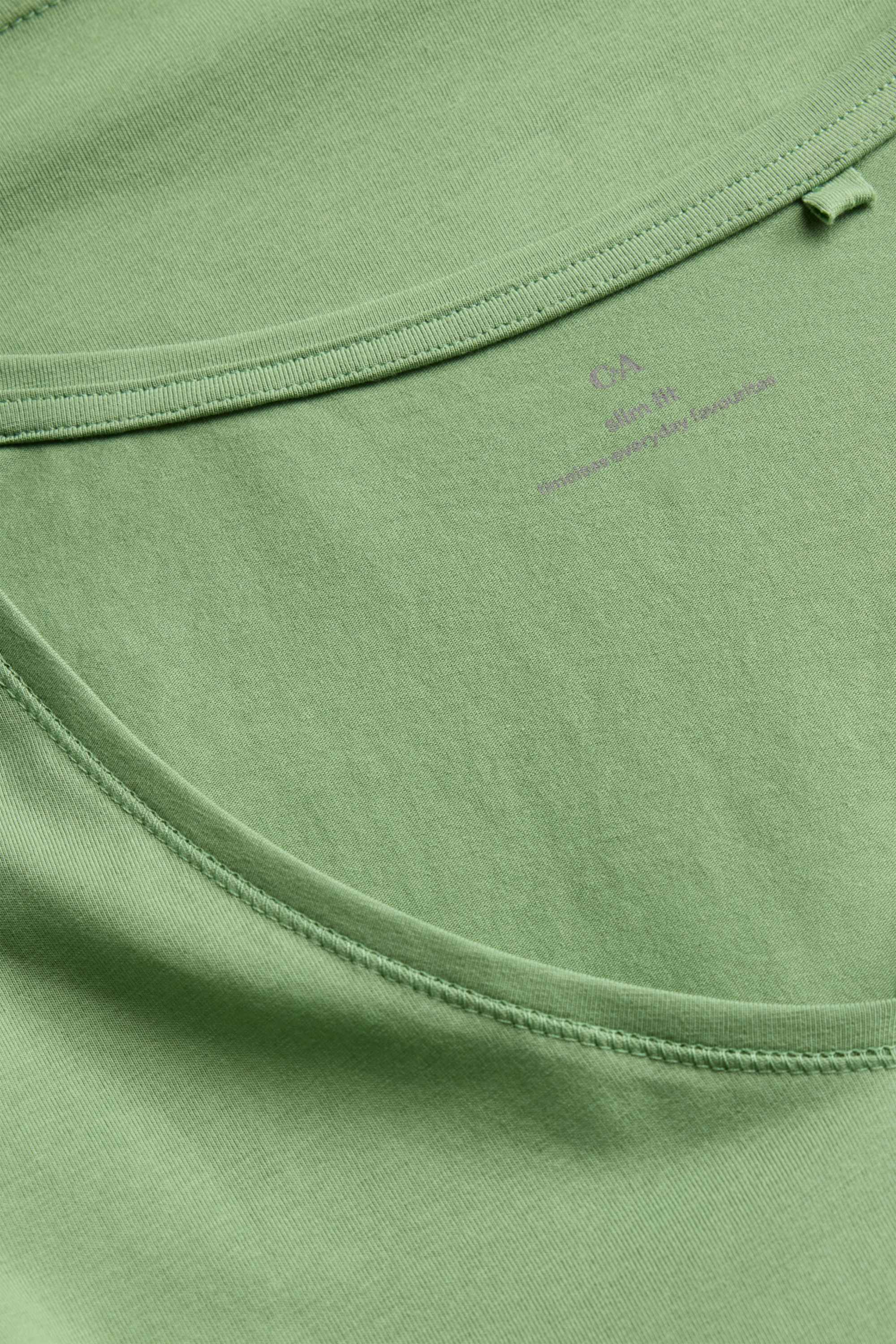 V-neck T-shirt - slim fit green