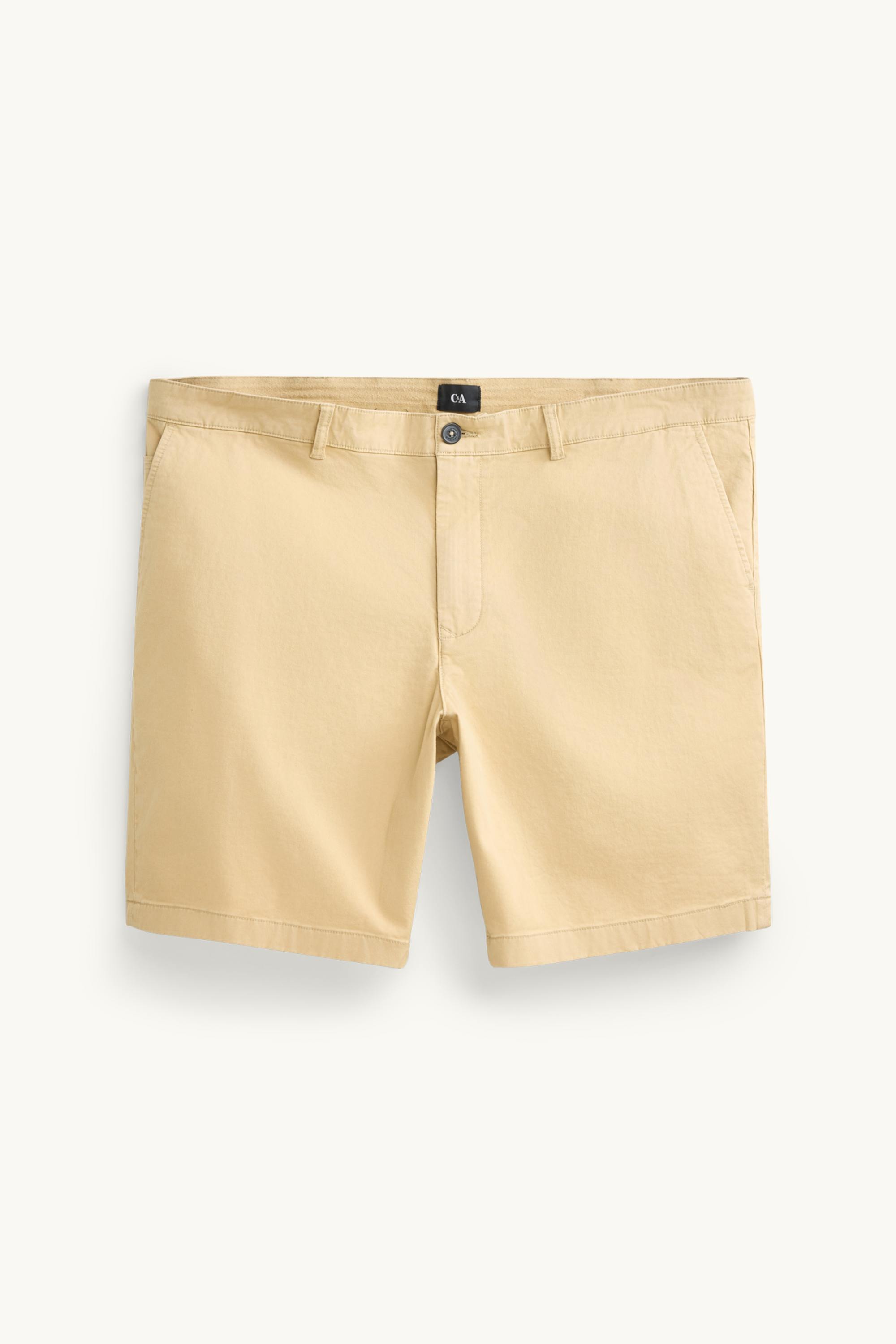 Shorts yellow