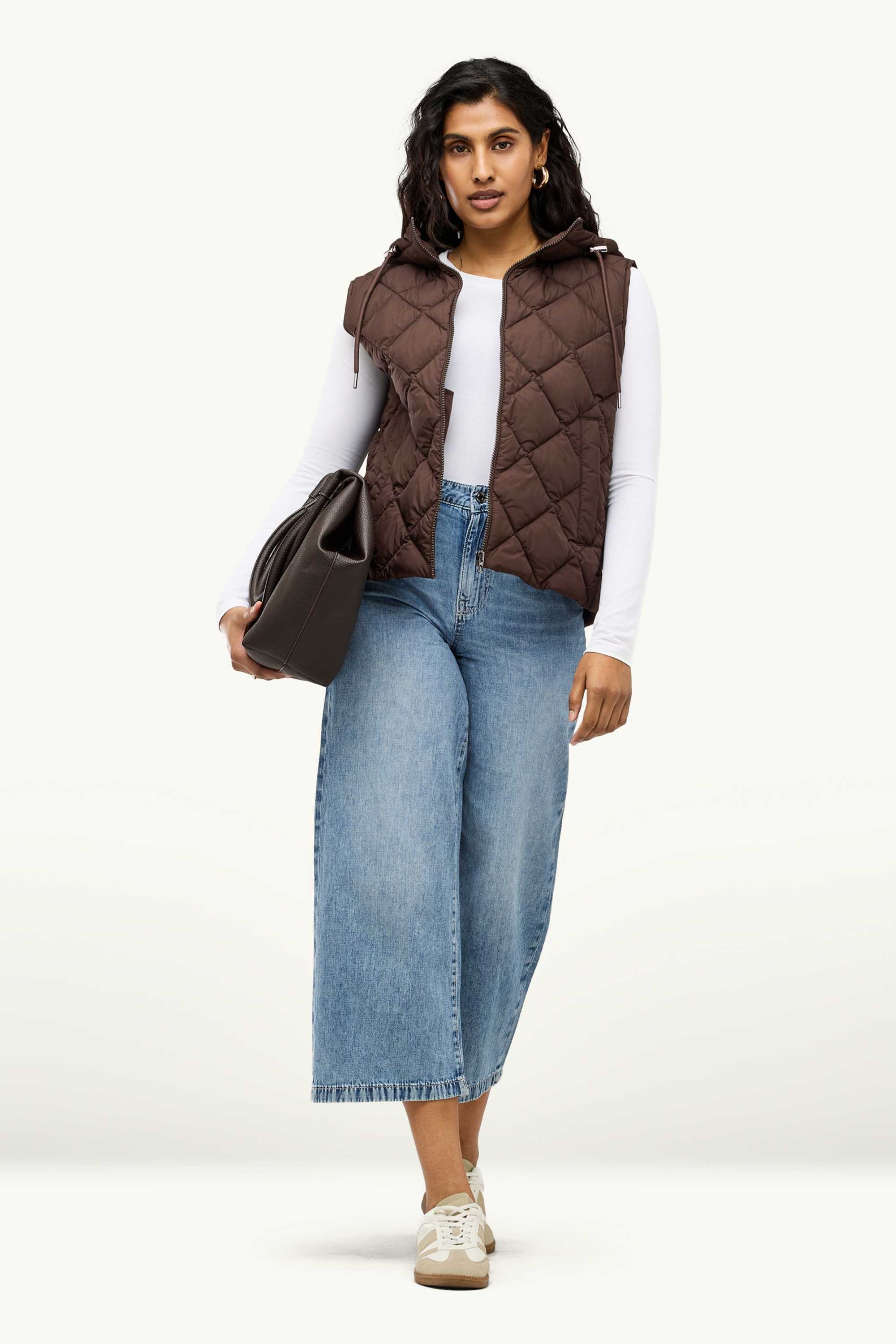 Quilted gilet with hood - water-repellent dark brown