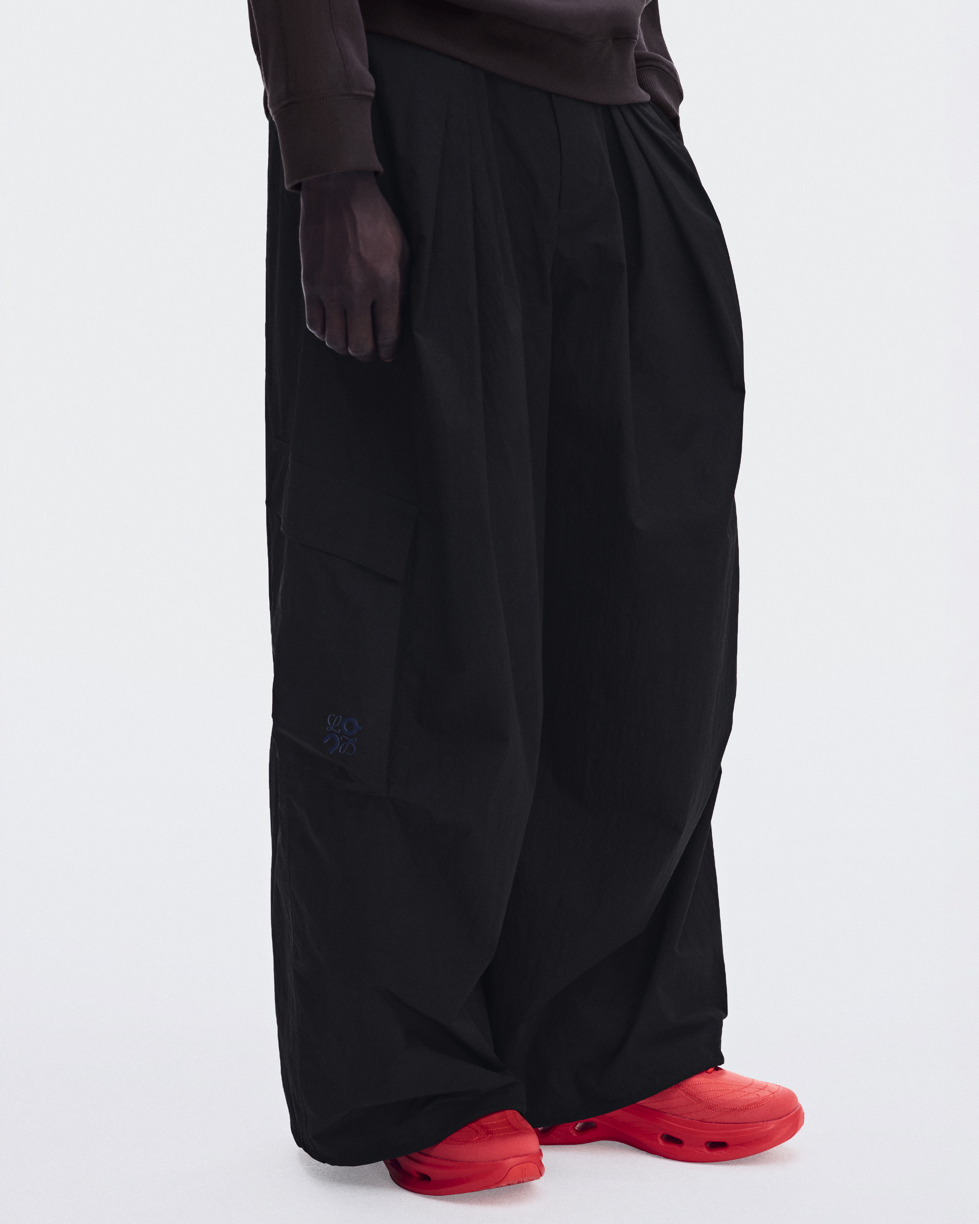 Pleated Cargo Trousers LOEWE - Black