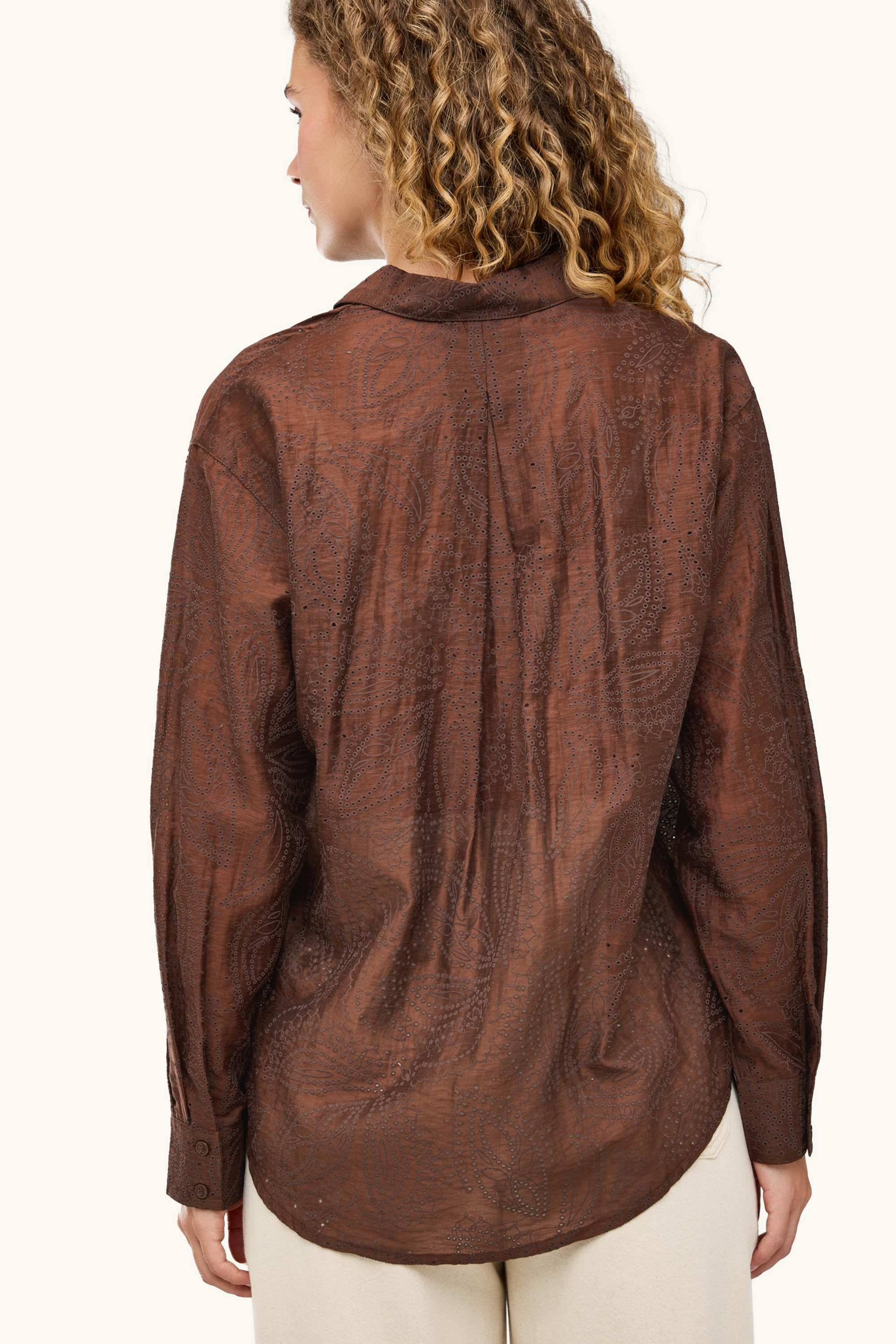 Blouse - broderie anglaise brown
