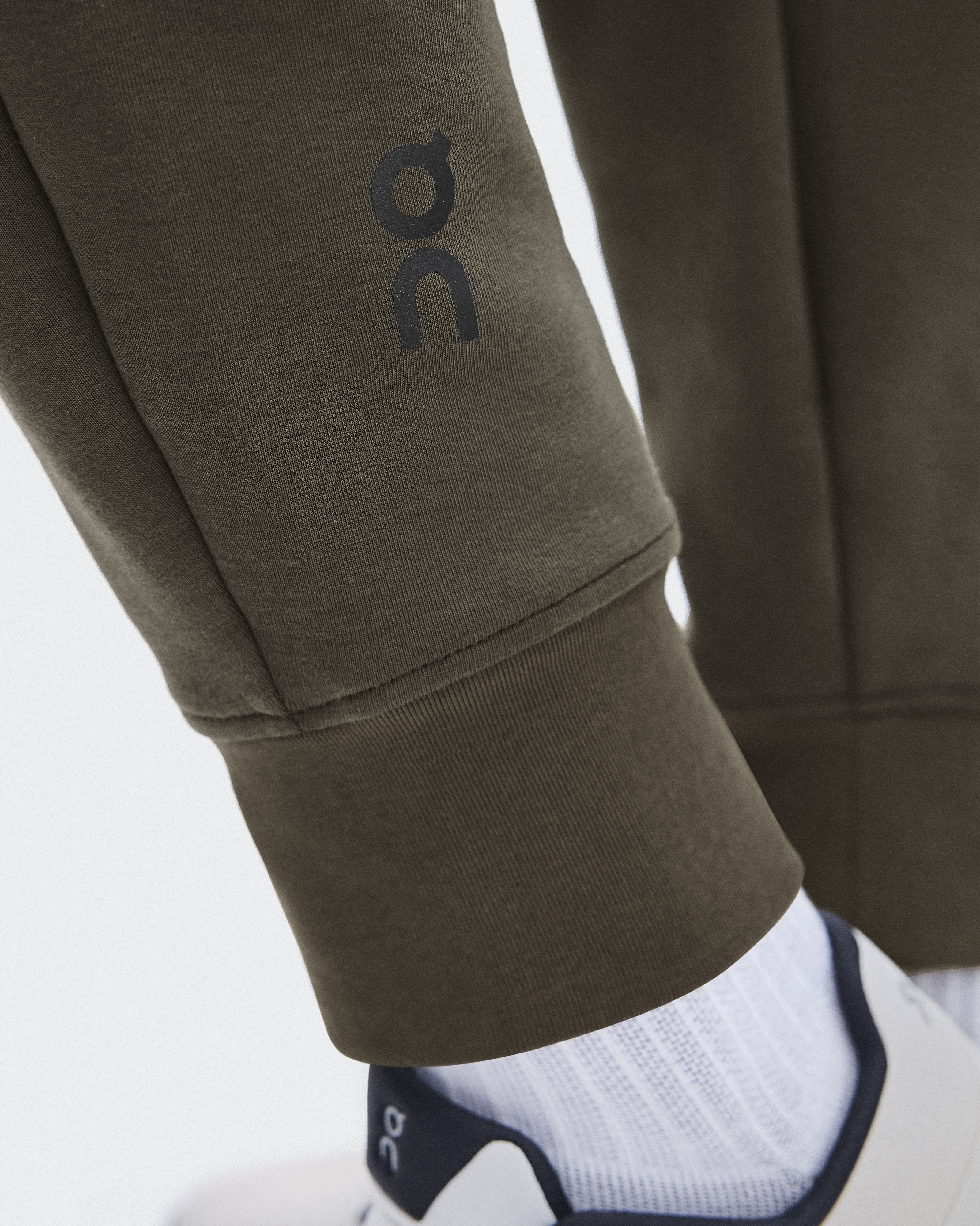 Focus Tech Sweatpants - Bark