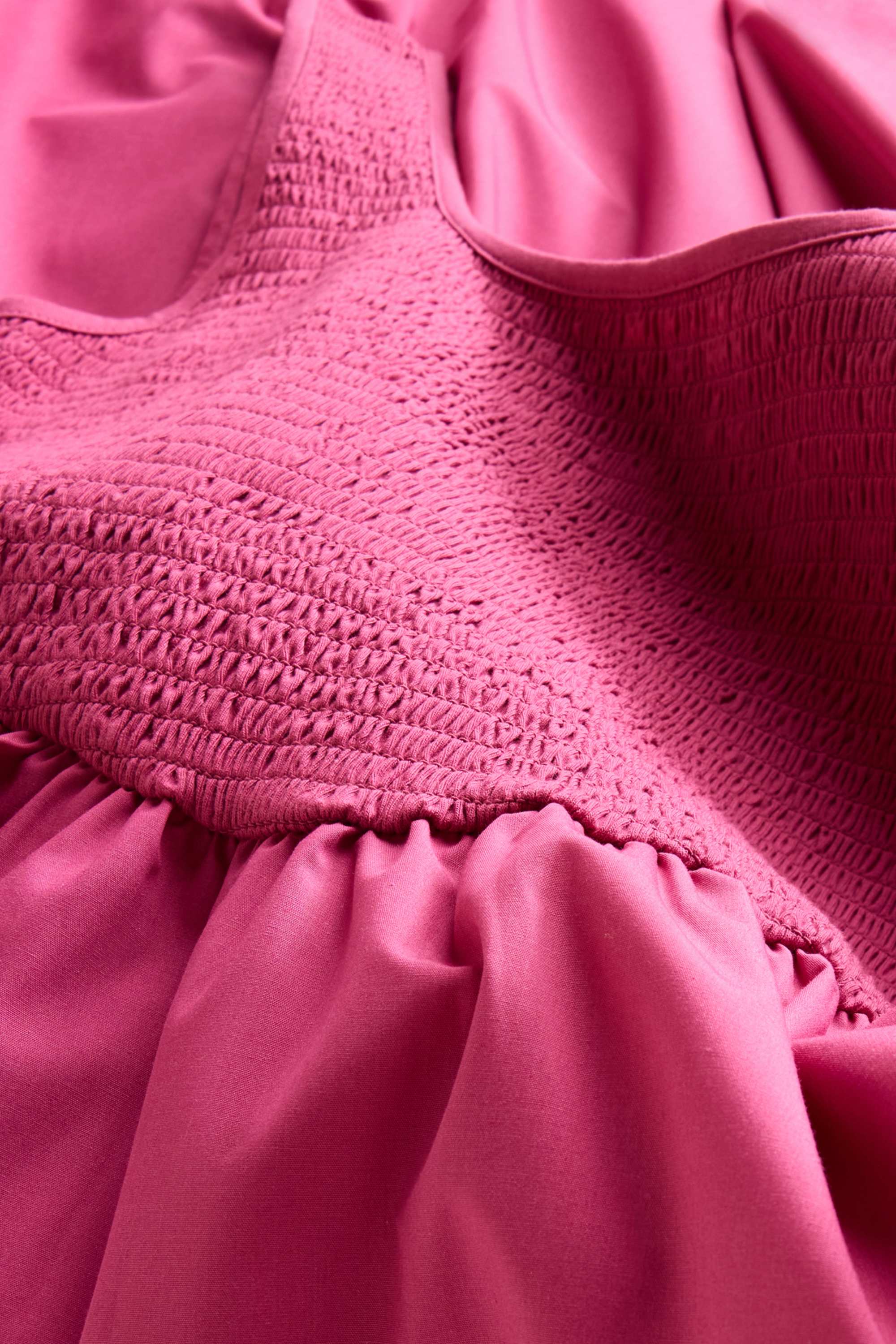 Fit & flare dress - smocked pink