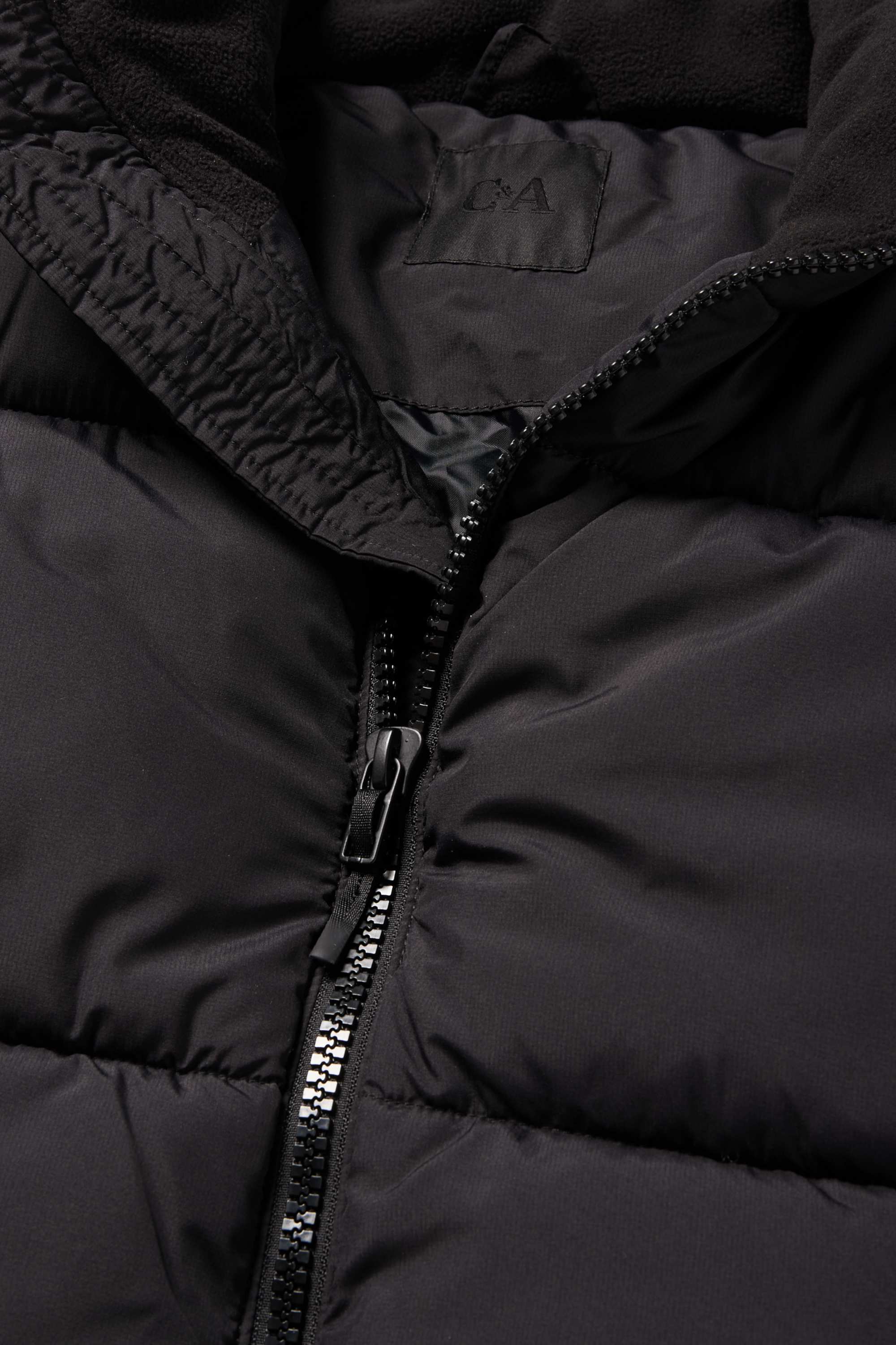 Quilted gilet black