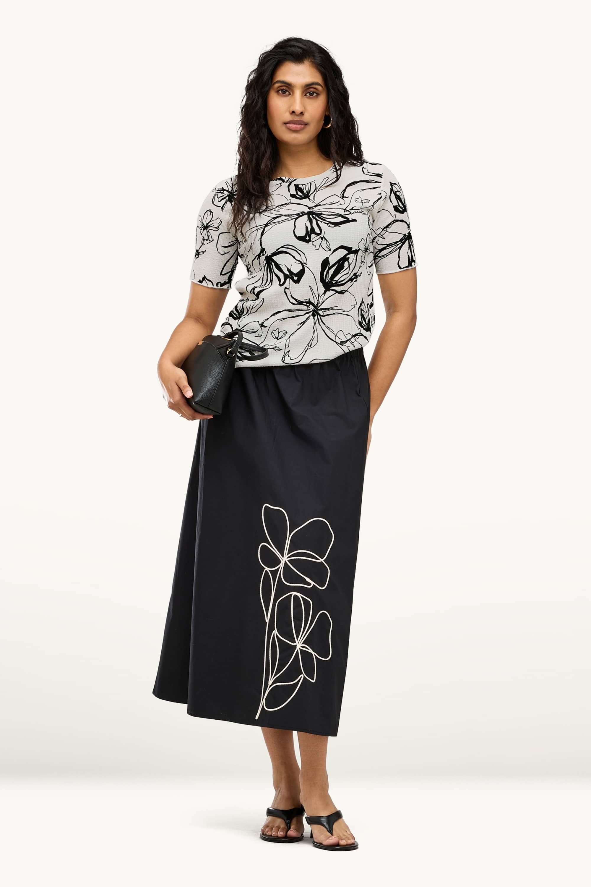 T-shirt - regular fit - floral white / black