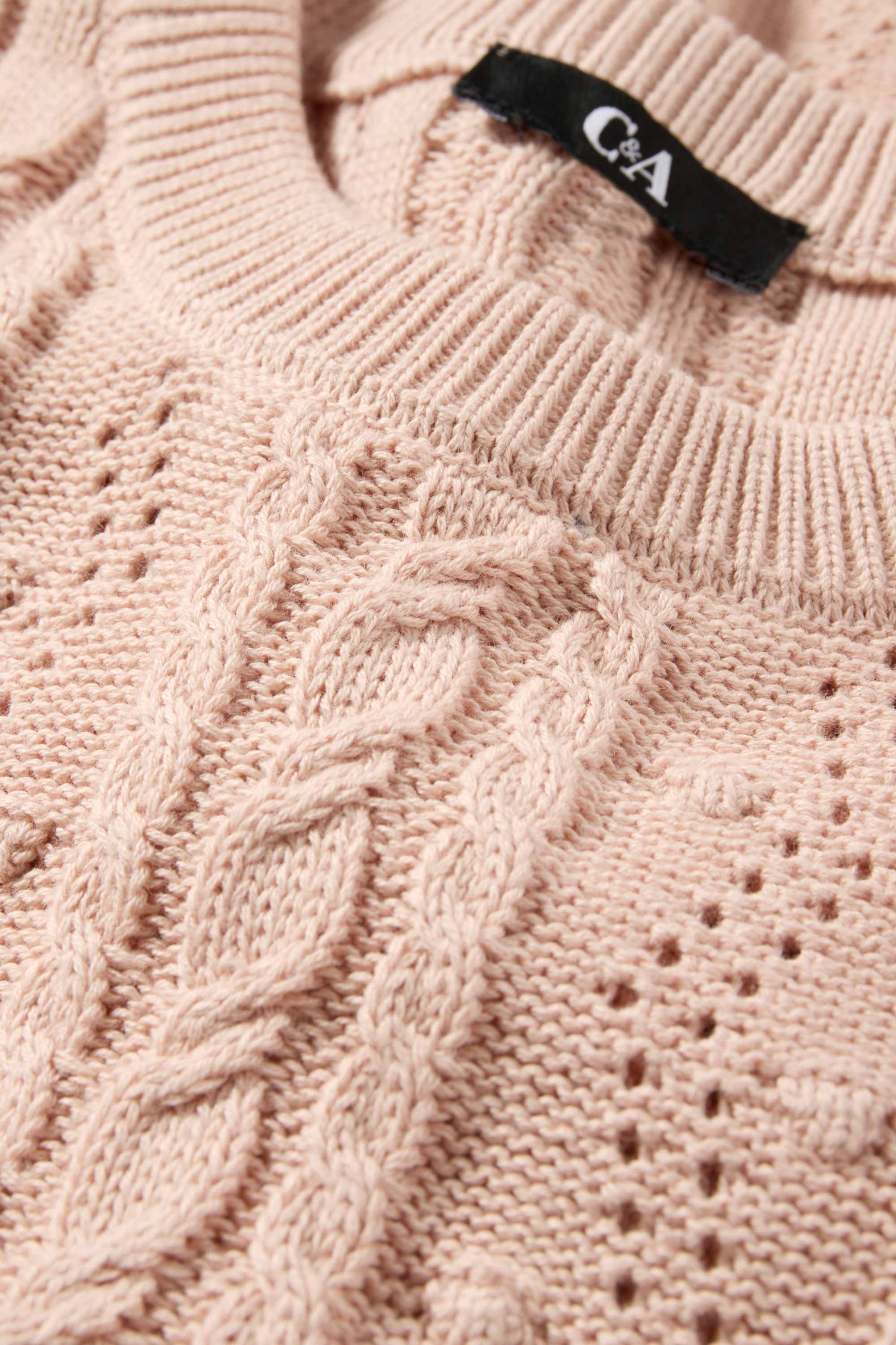 Knitted jumper - short sleeve - cable knit pattern rose