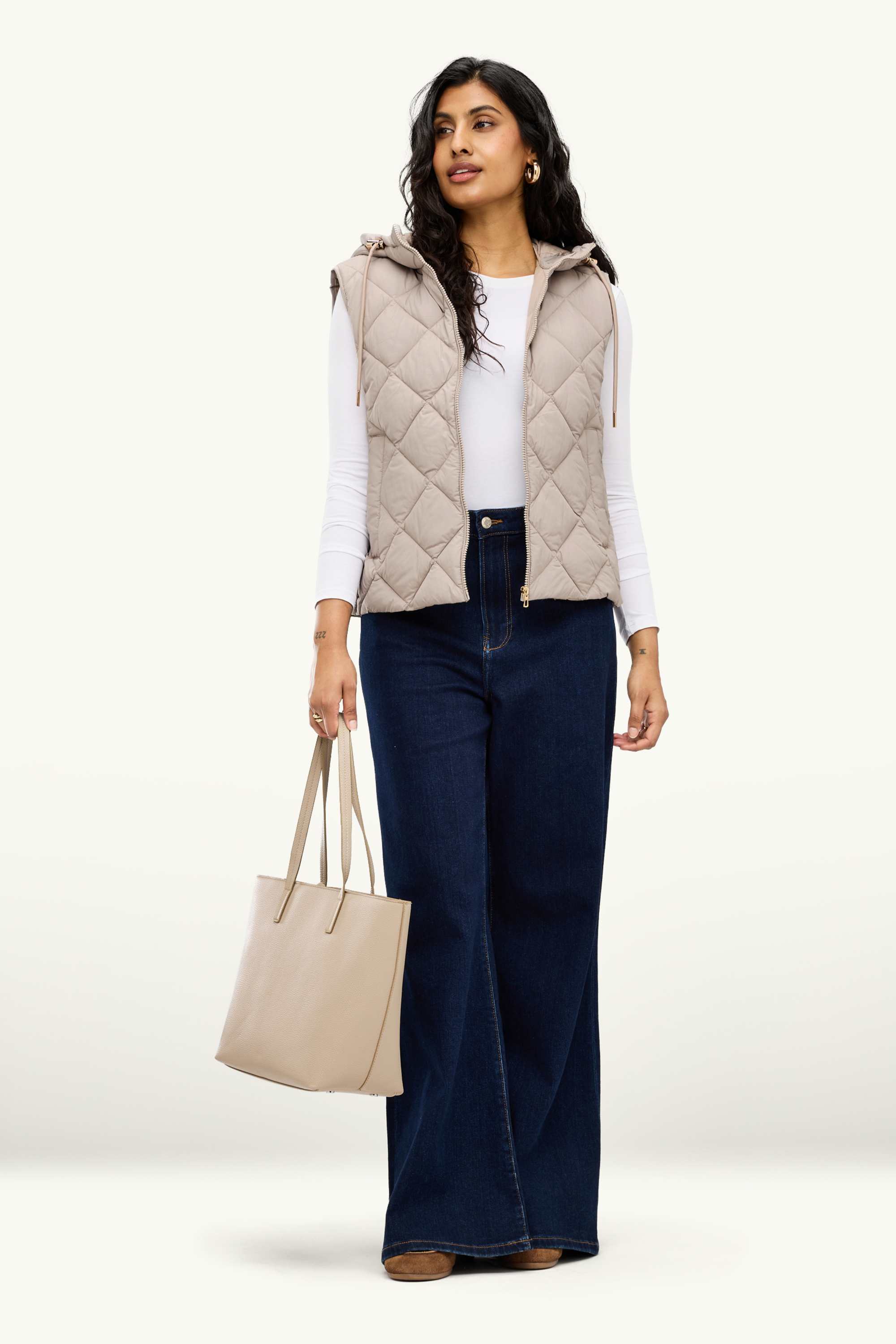 Quilted gilet with hood - water-repellent brown