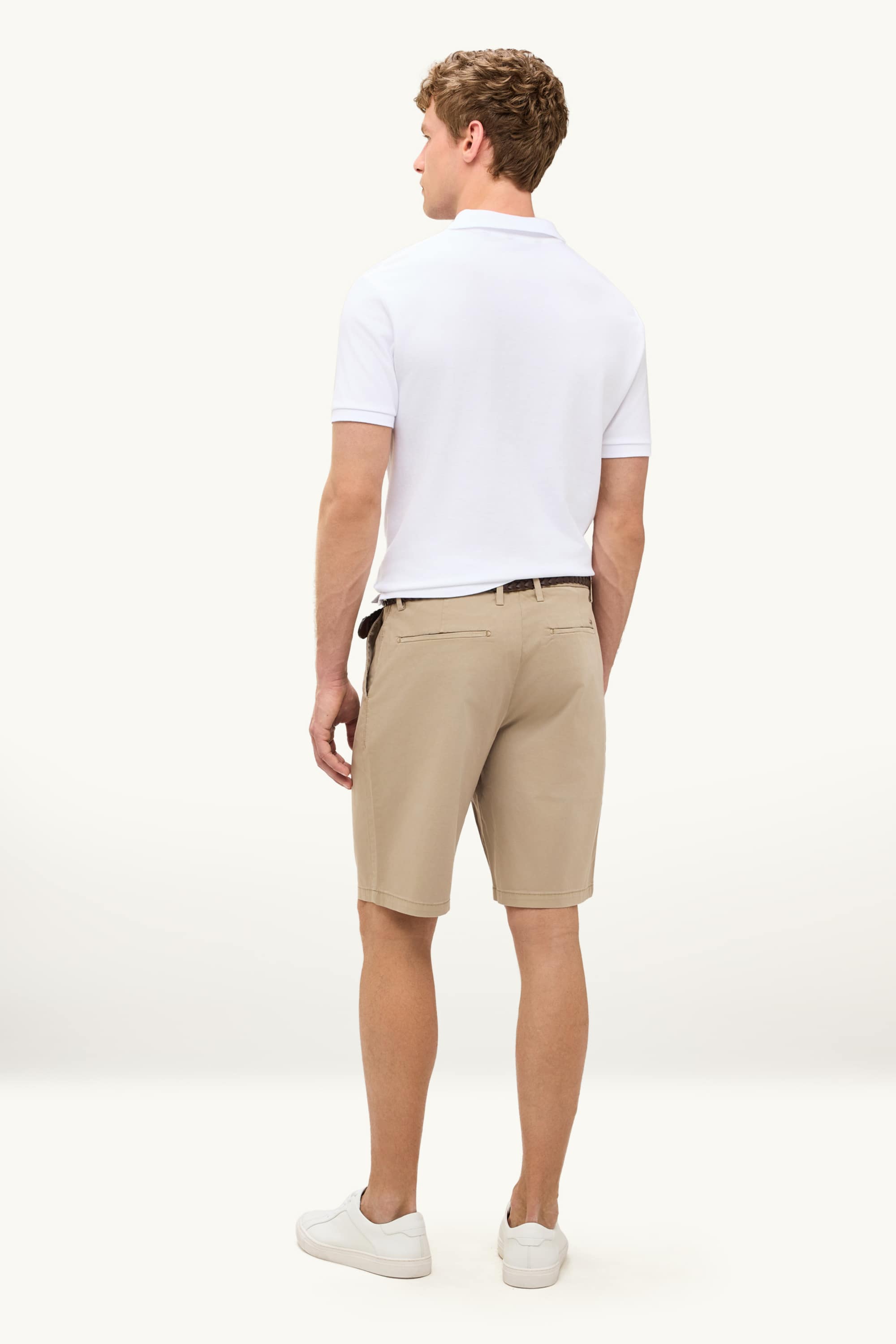 Shorts with belt brown