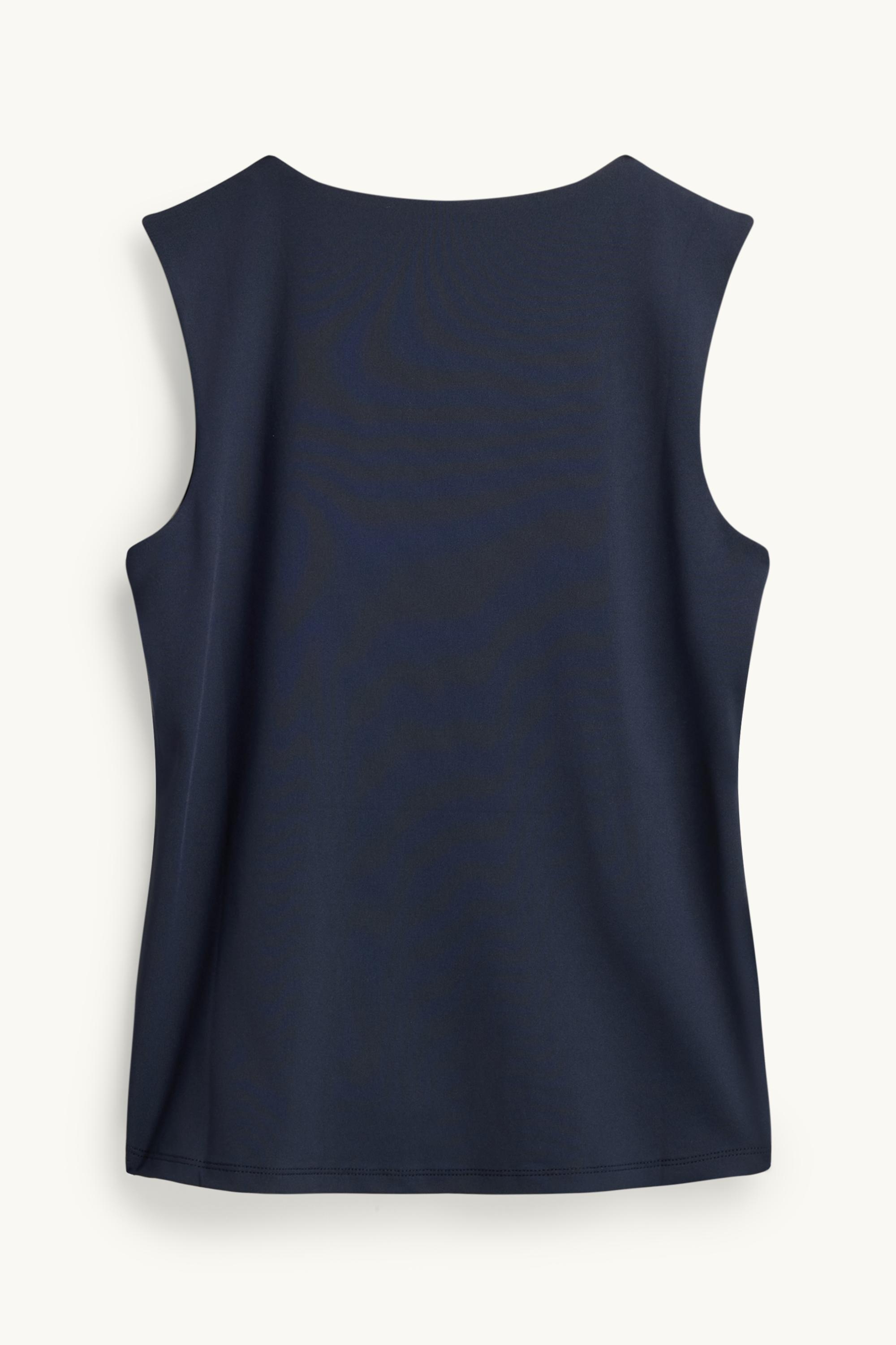 Top dark blue