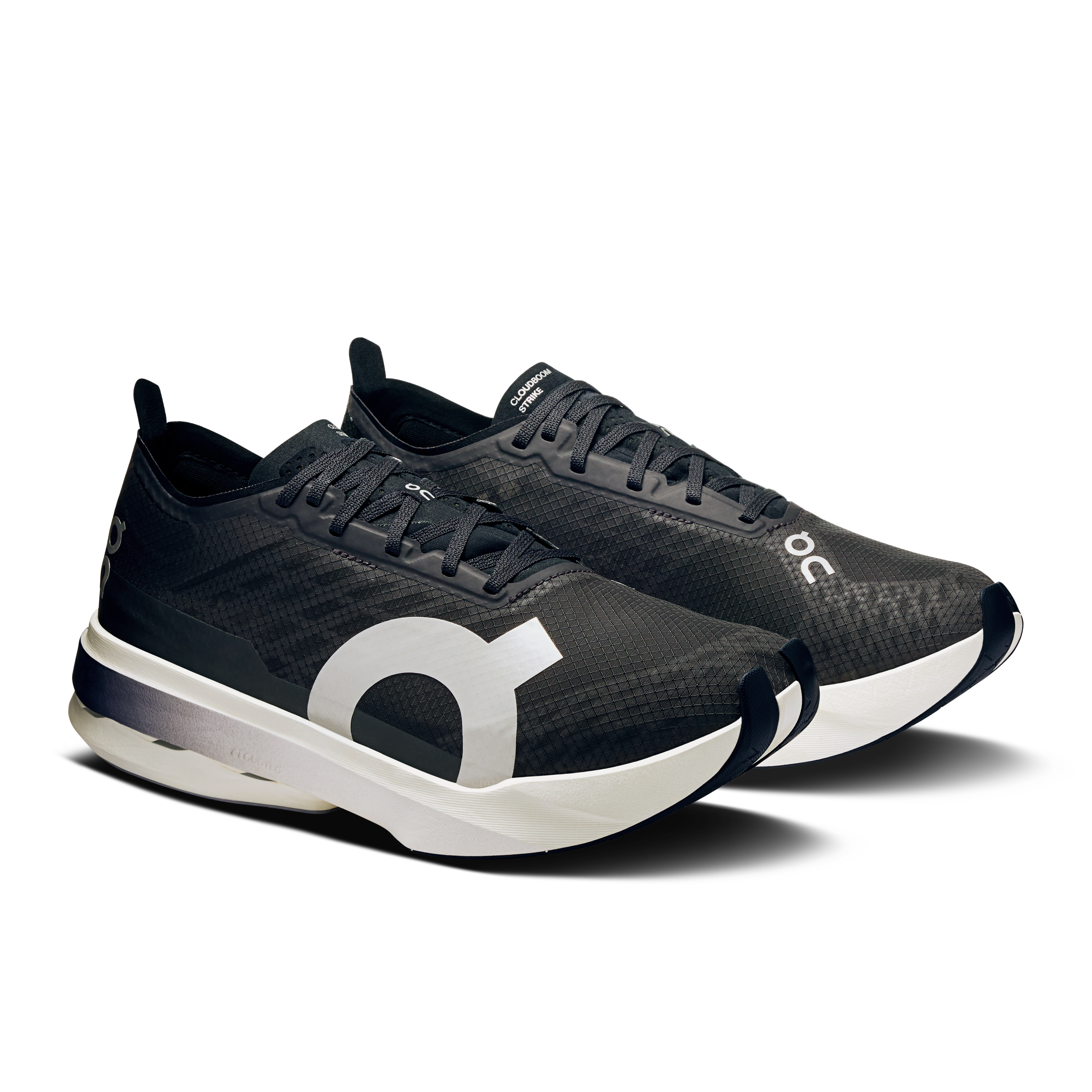 Cloudboom Strike - Black | White