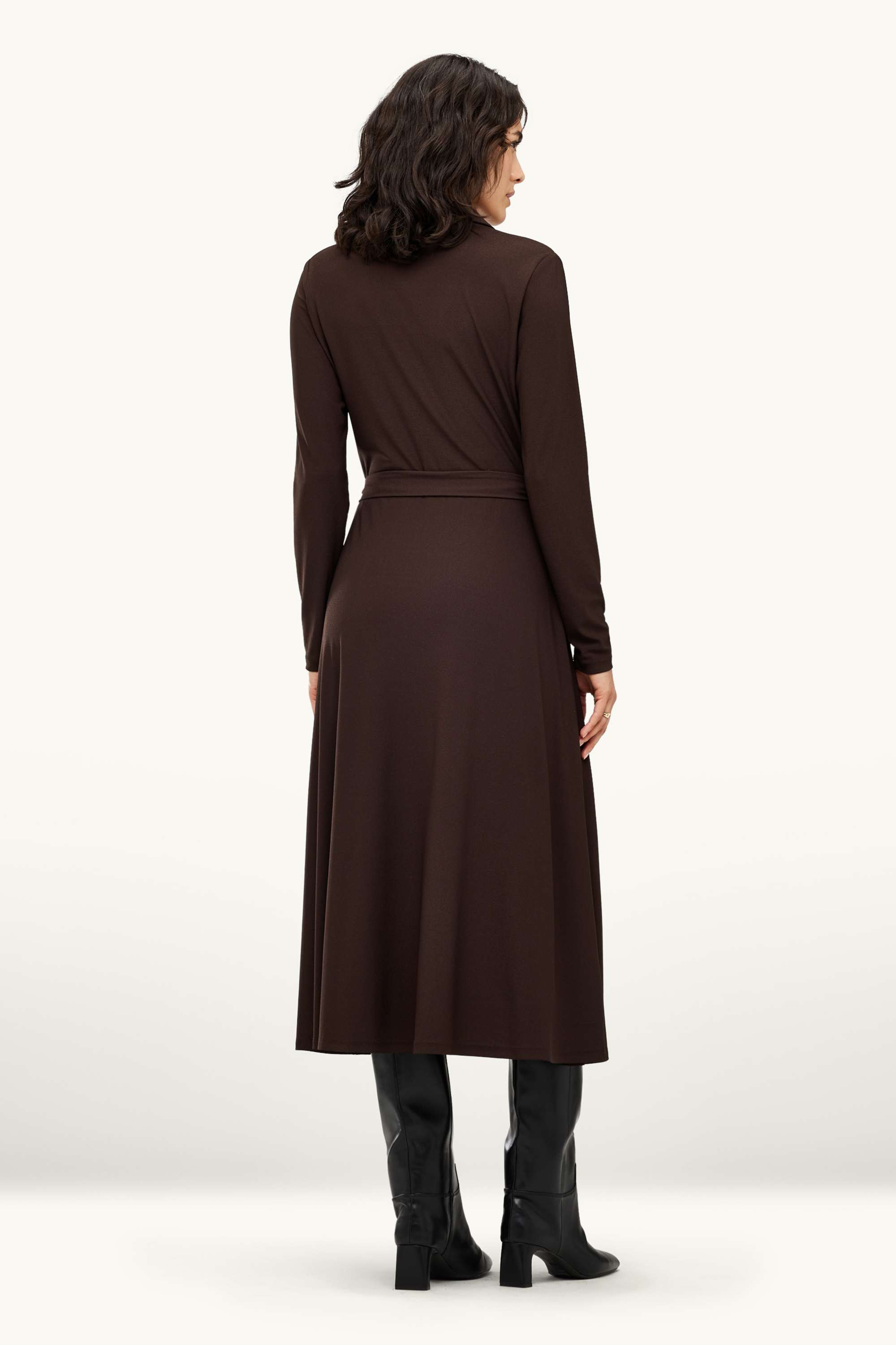 Fit & flare dress with belt dark brown