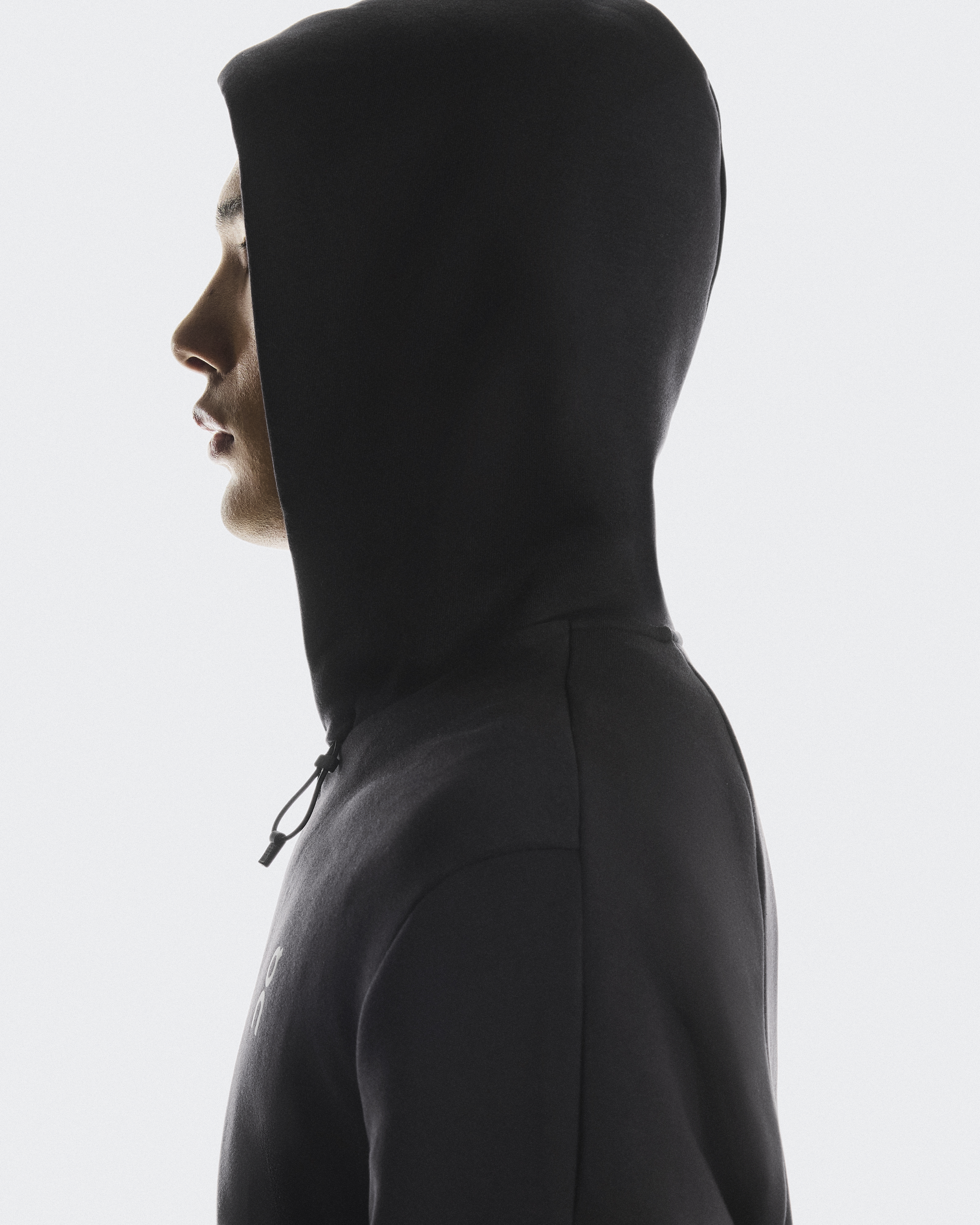Focus Tech Zip Hoodie - Black