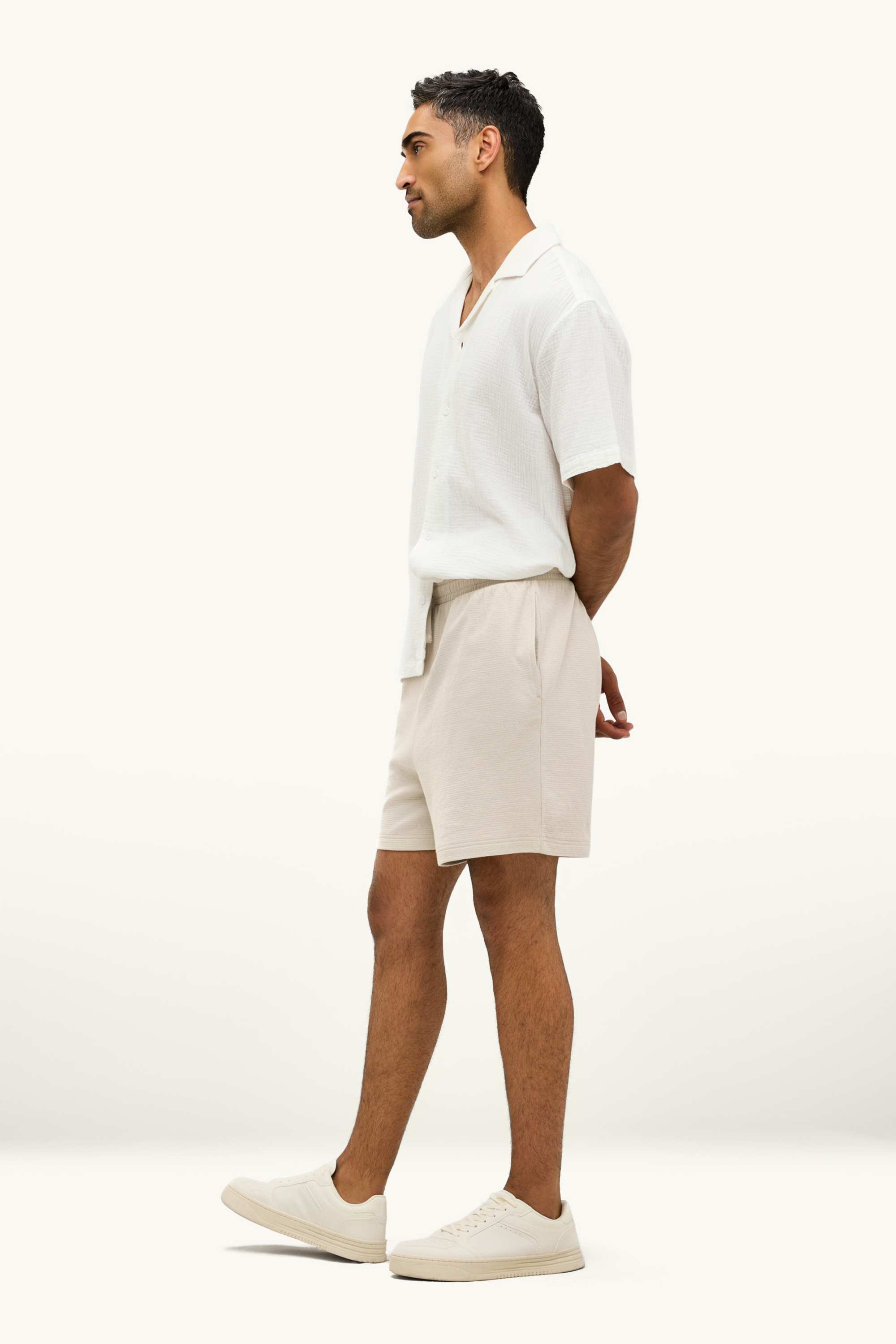 Sweat shorts - textured beige