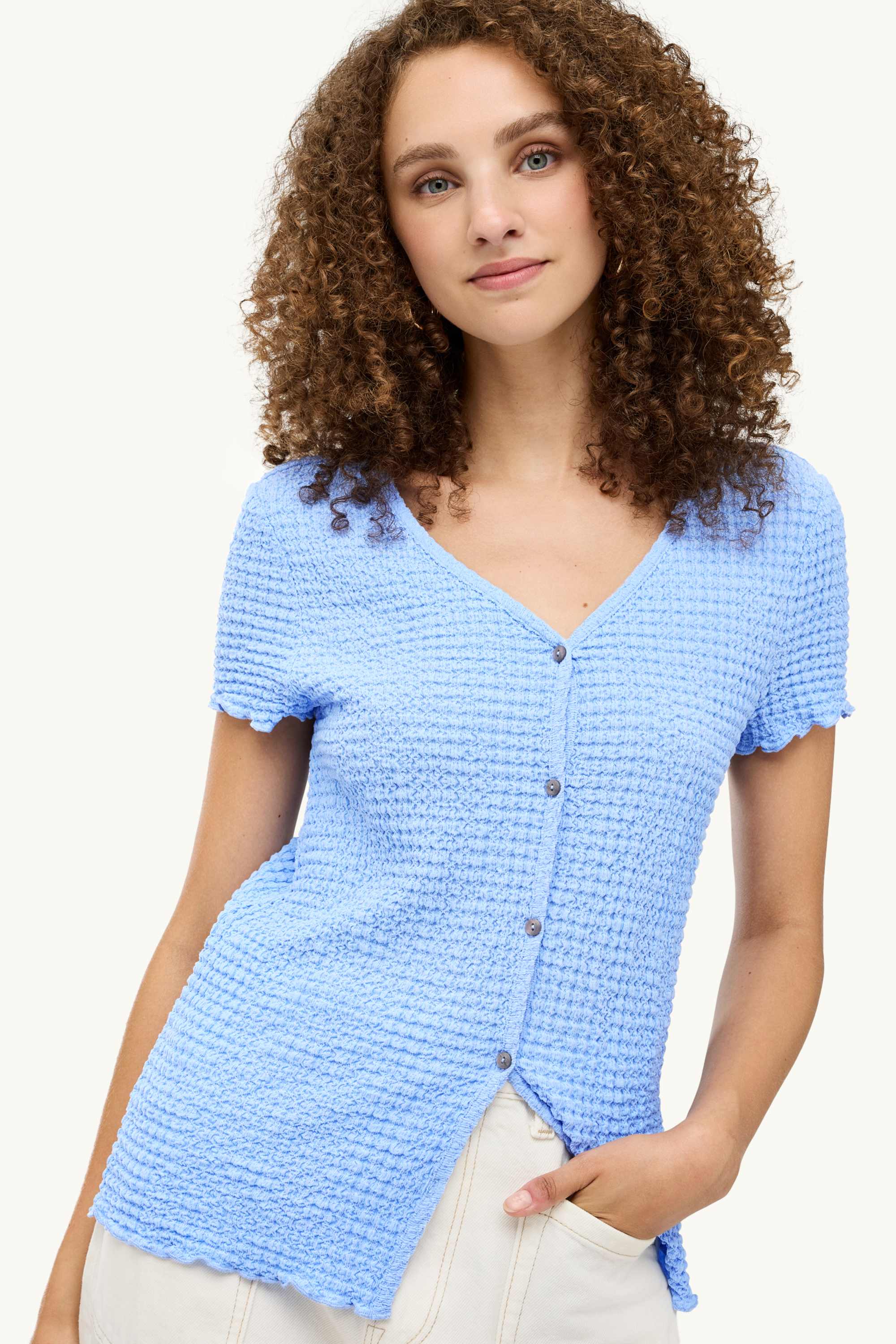 V-neck T-shirt with button placket - regular fit blue