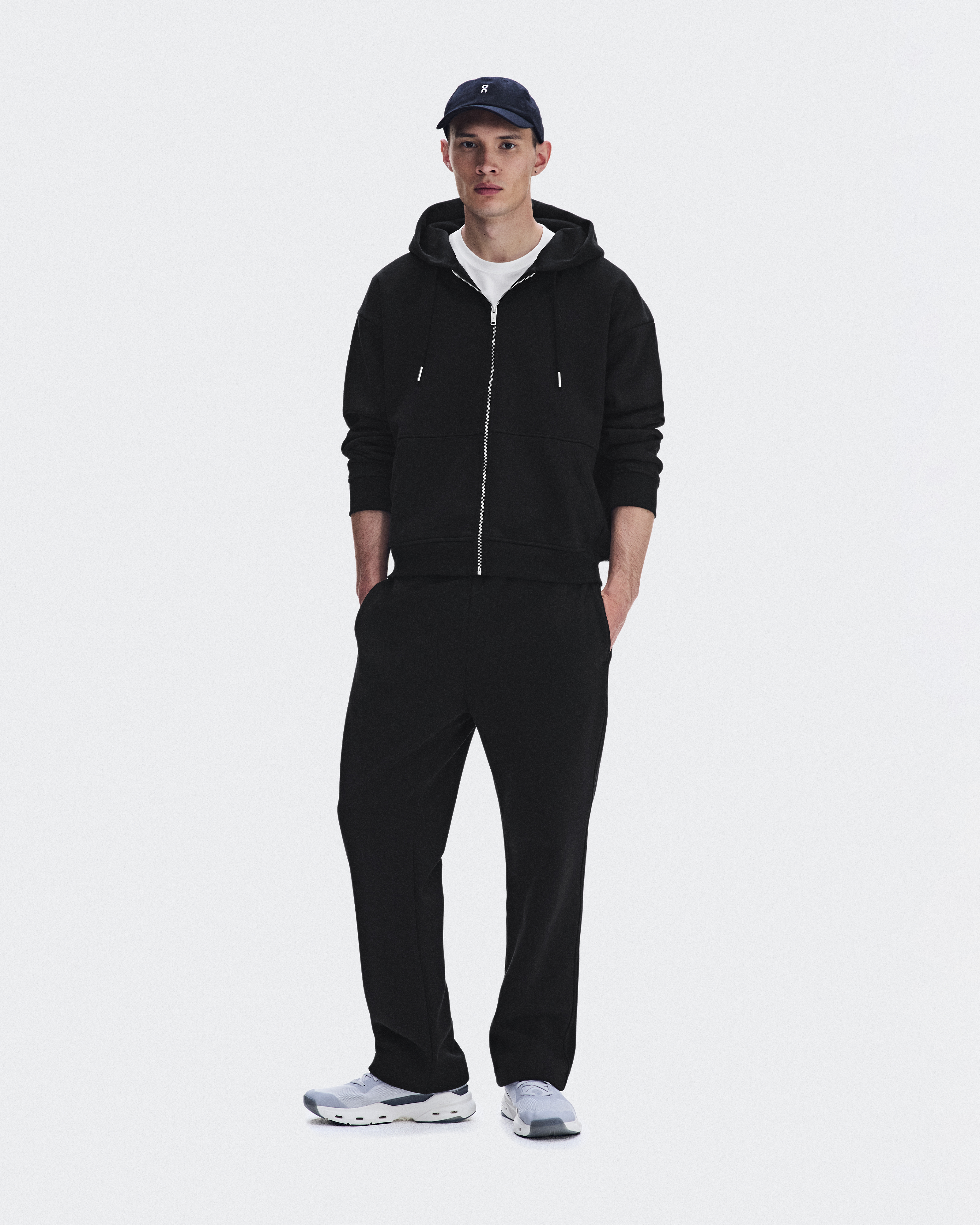 Club Collective Full Zip Runner - Black