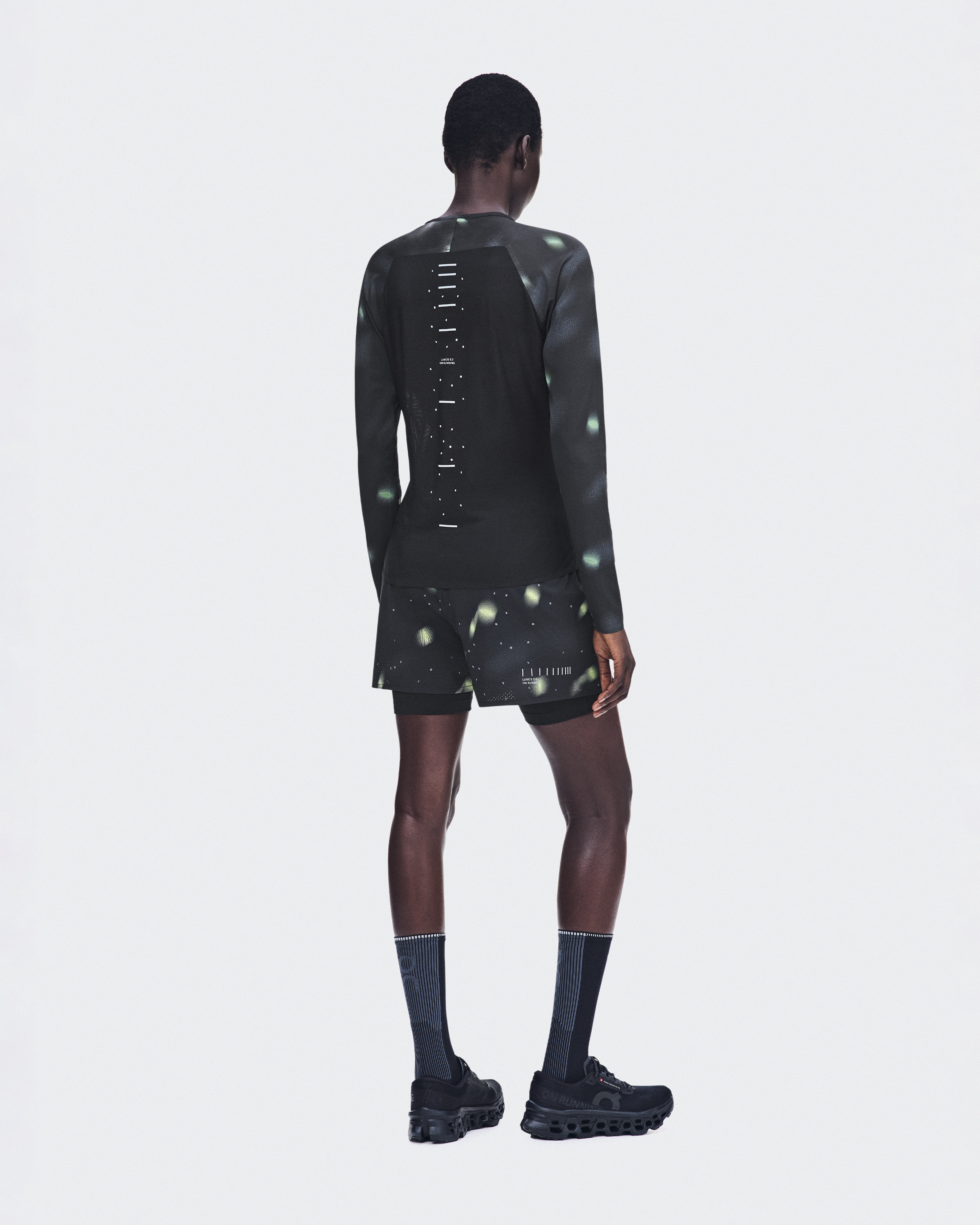 Performance Long-T Lumos - Black