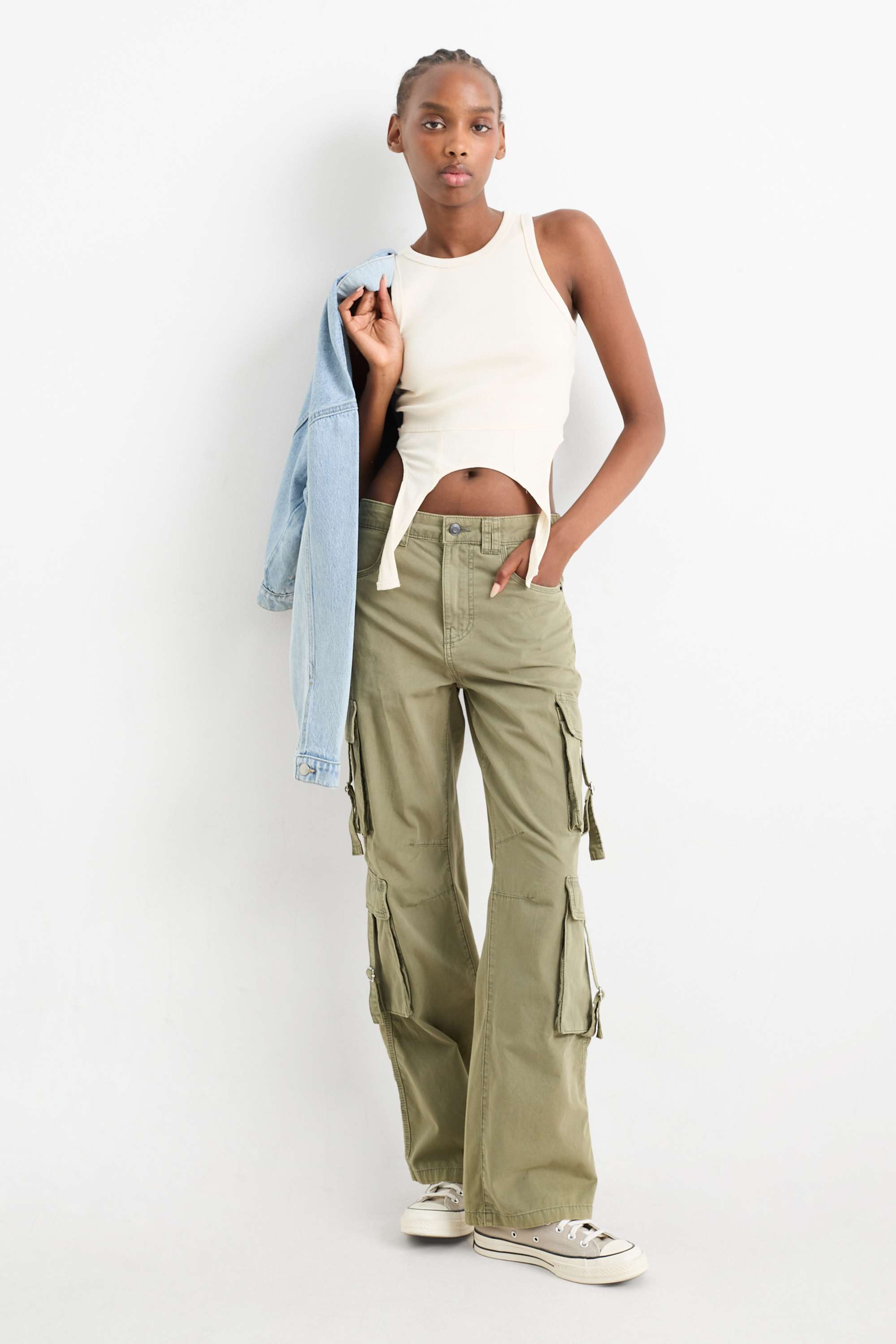 Cropped top light beige