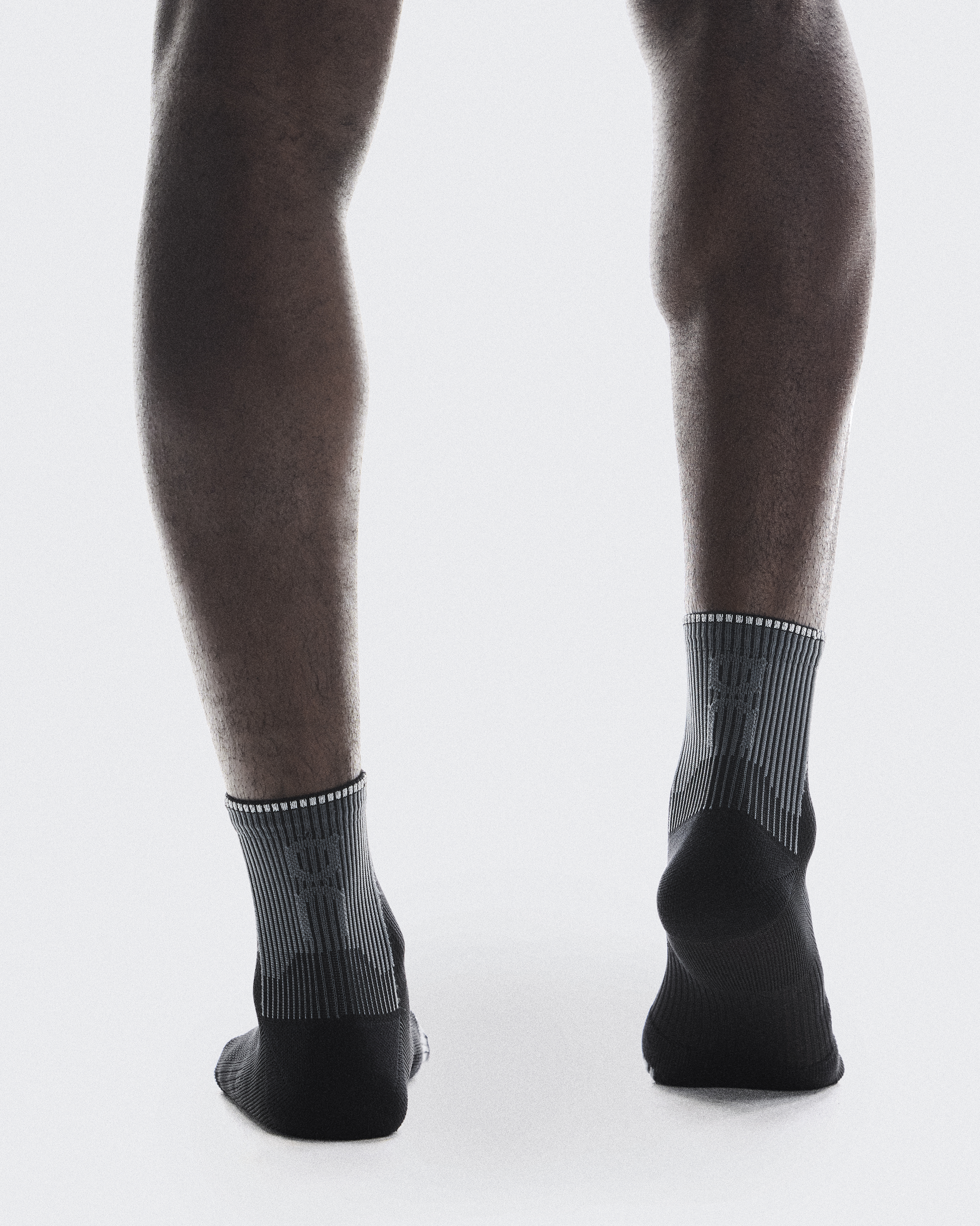 Performance Run Sock Mid - Black | Eclipse