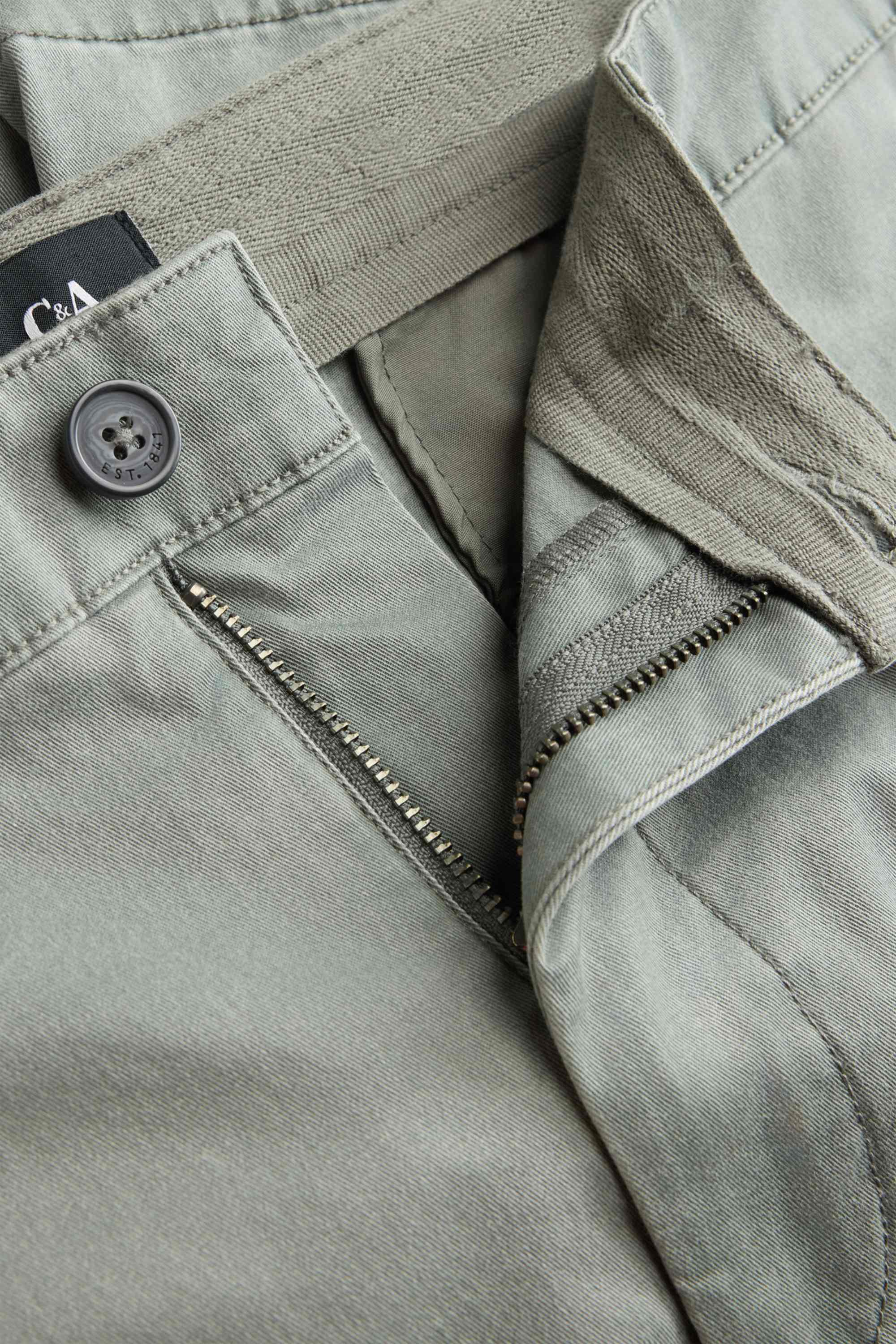 Shorts green