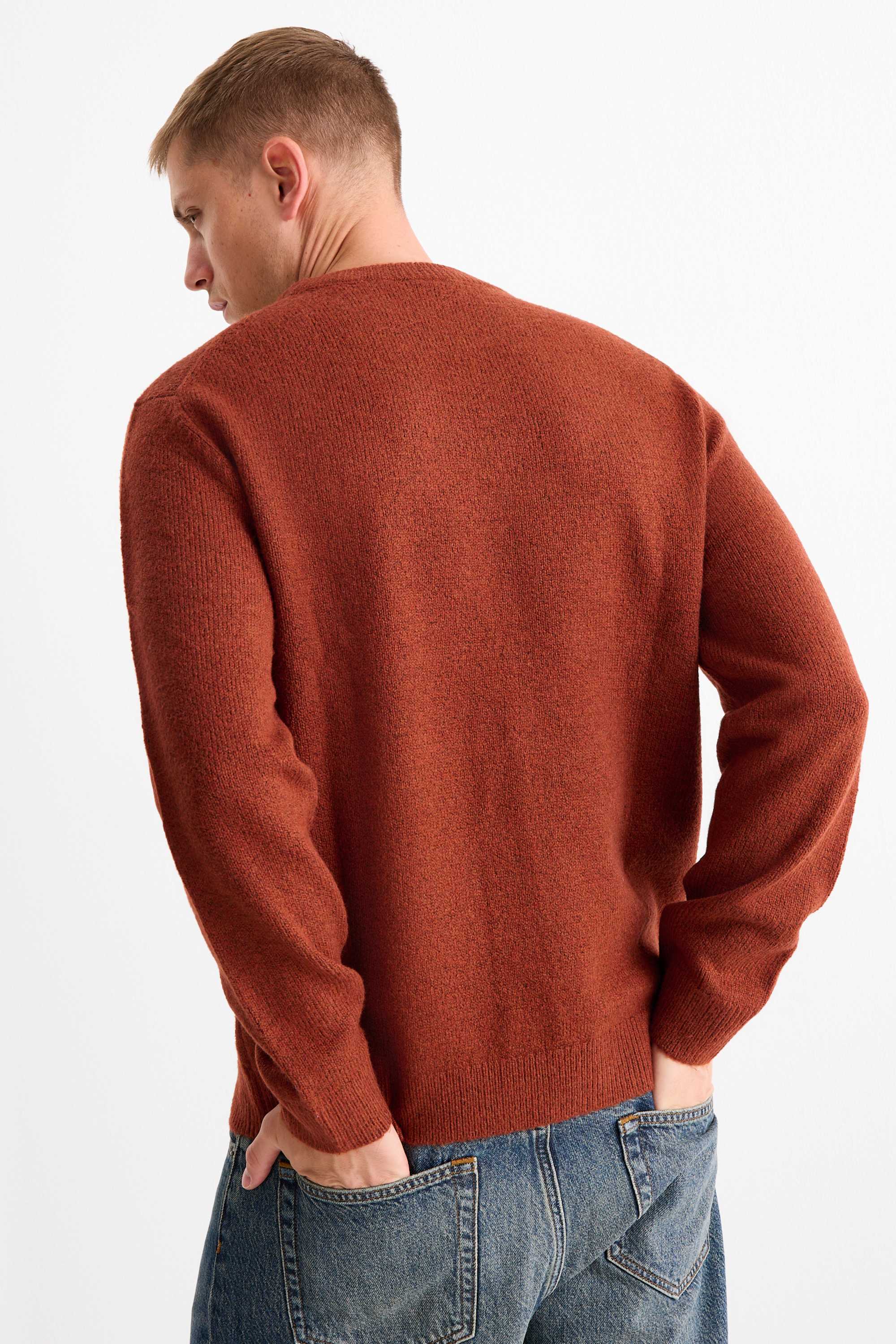 Jumper brown