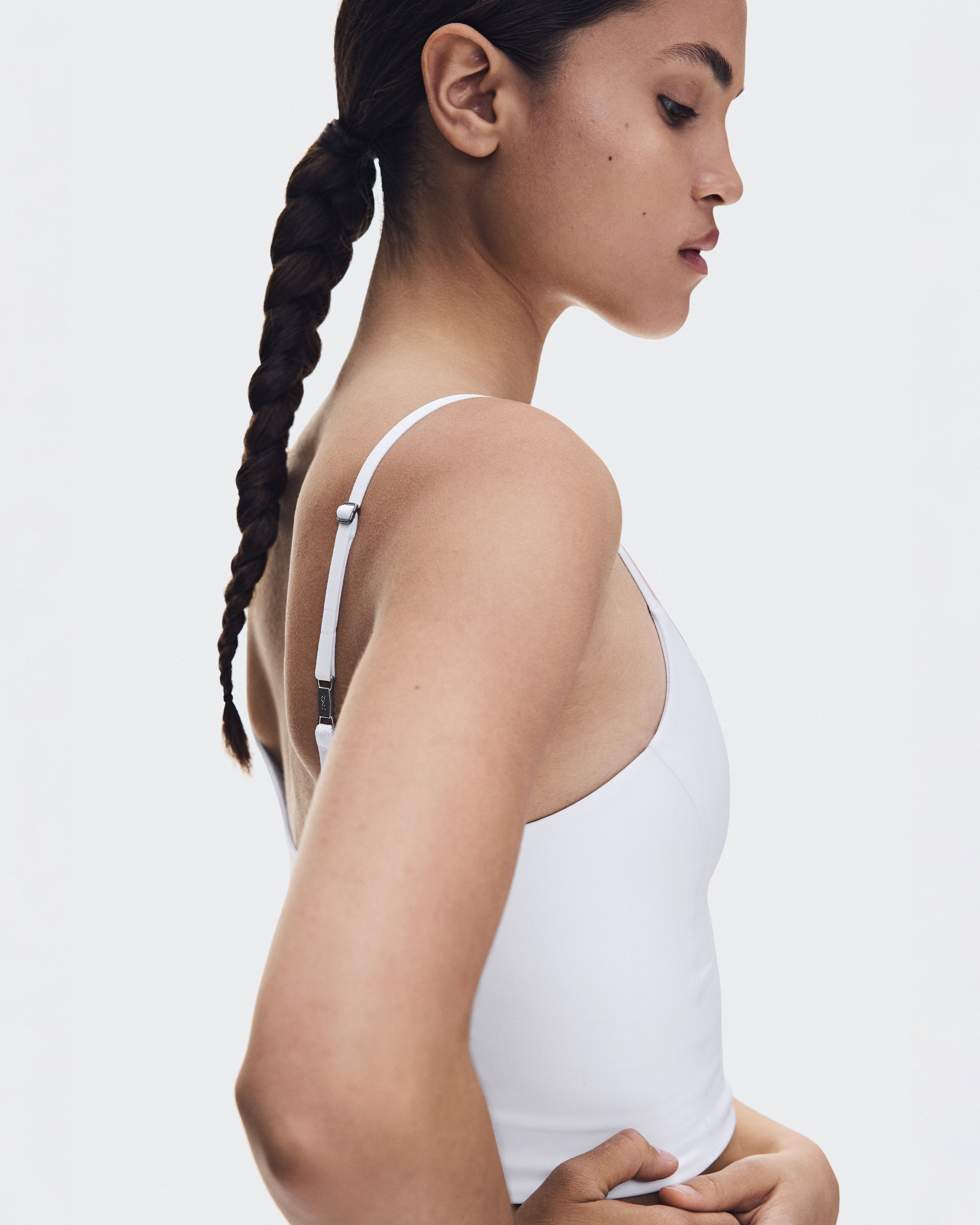 Studio Crop - White