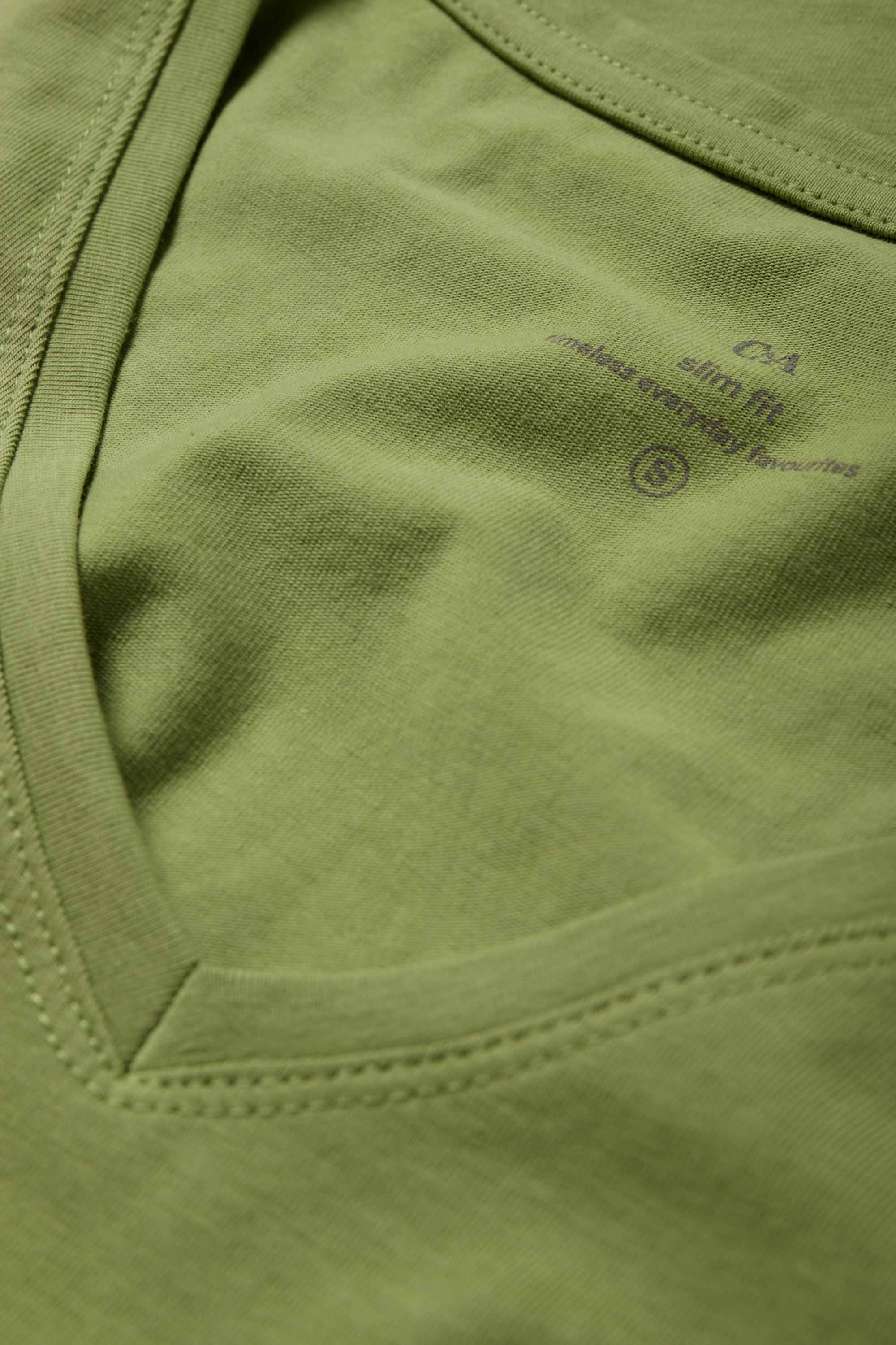 V-neck T-shirt - slim fit green