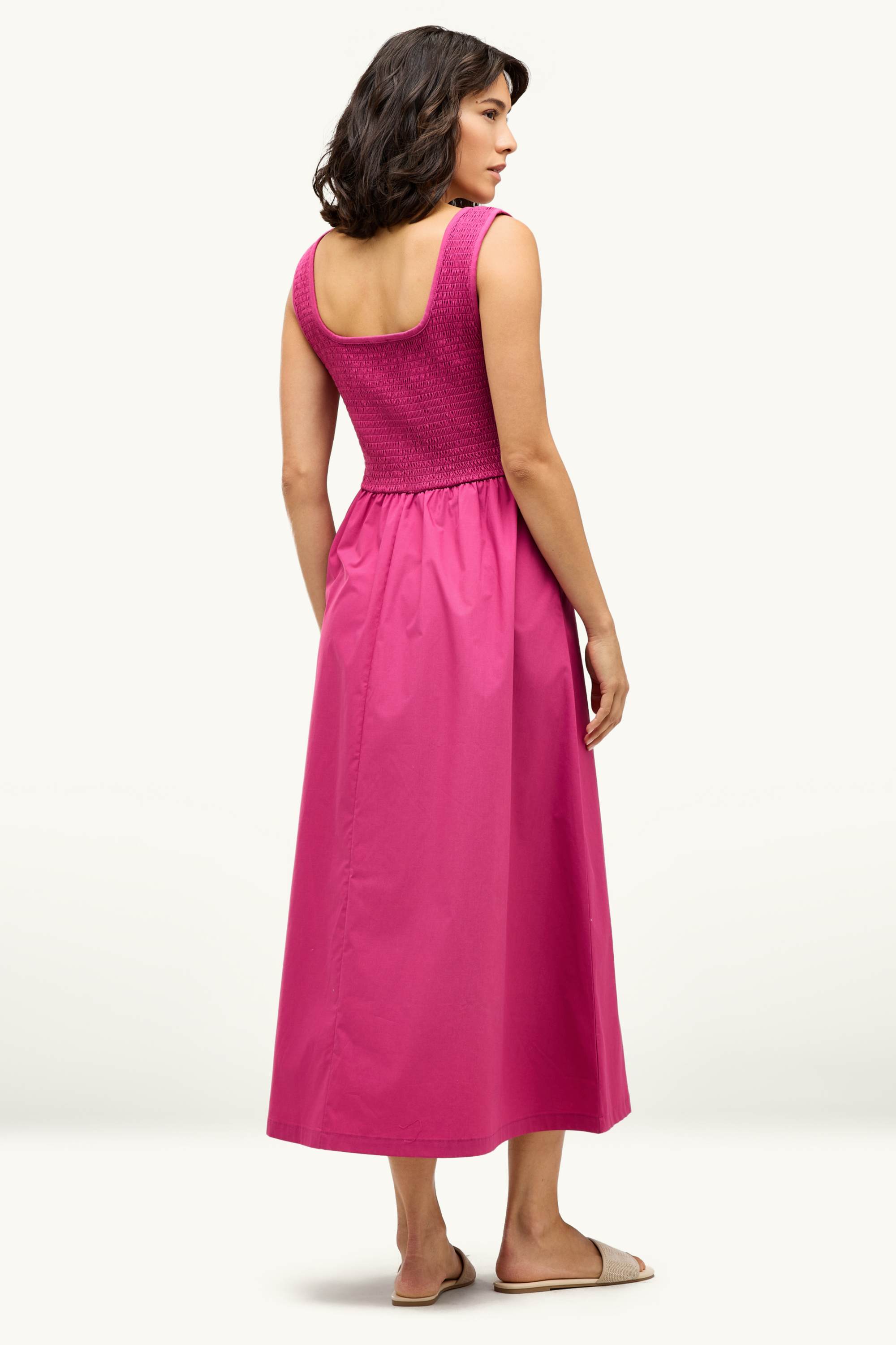 Fit & flare dress - smocked pink