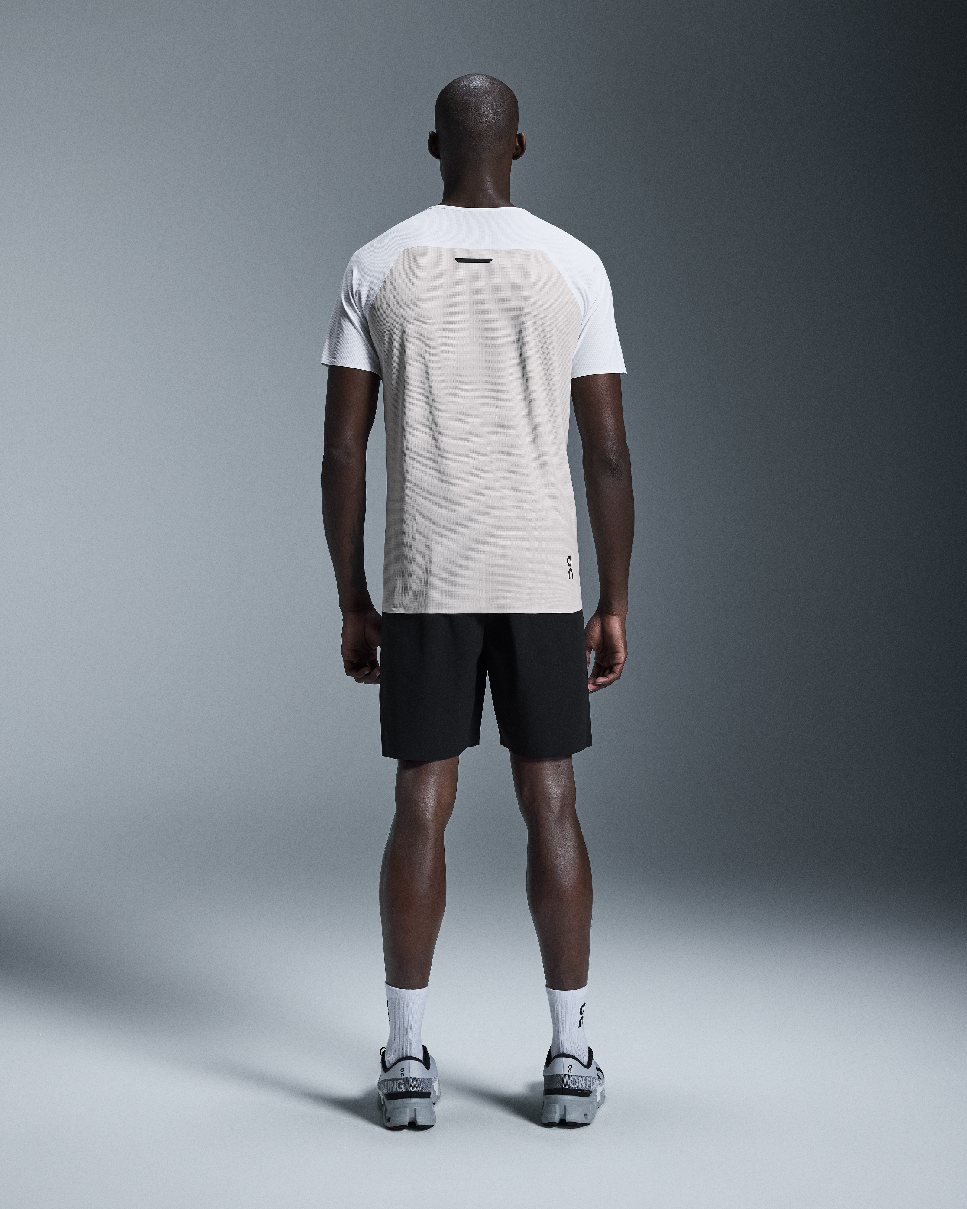 Performance-T - White | Silver