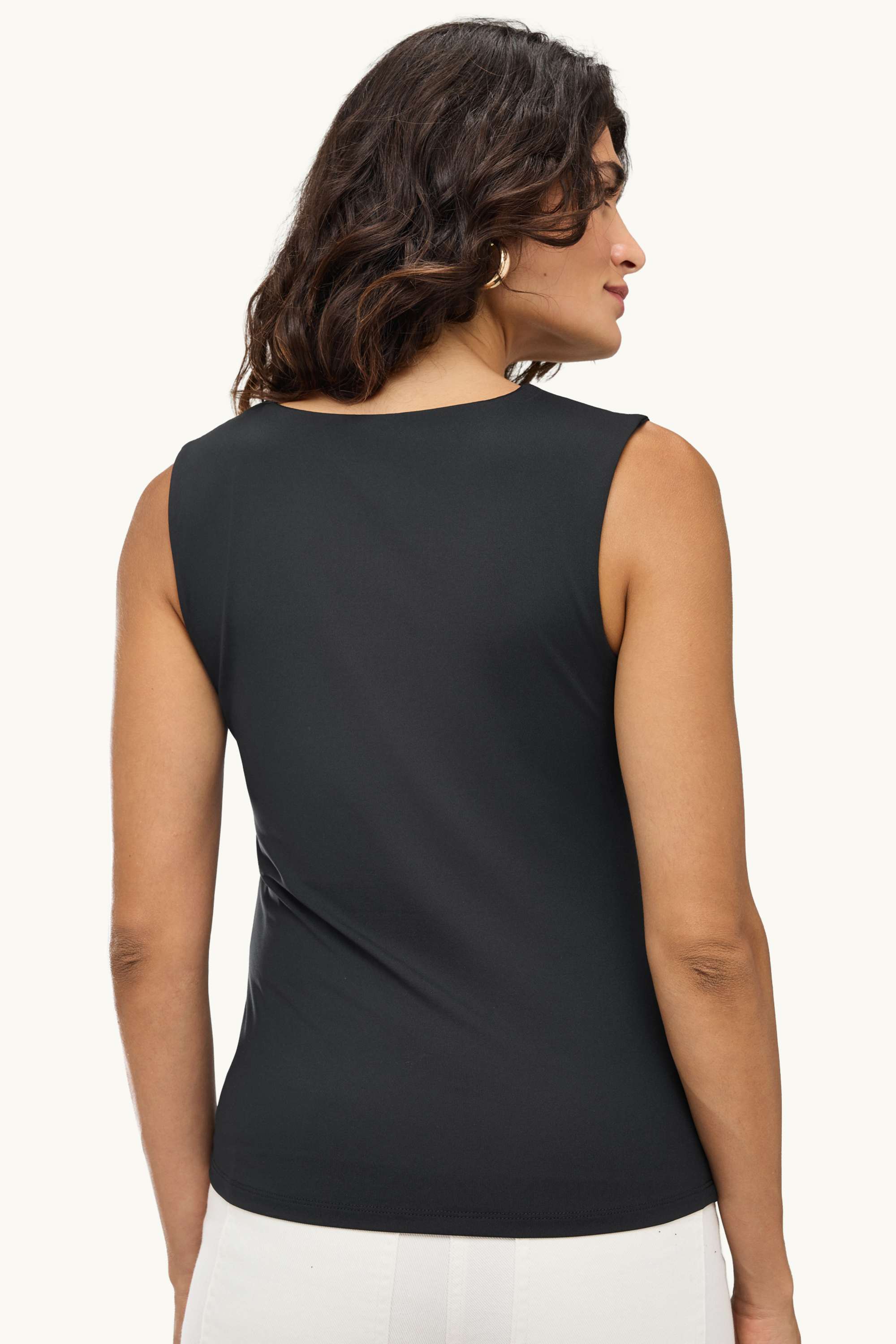 Top black