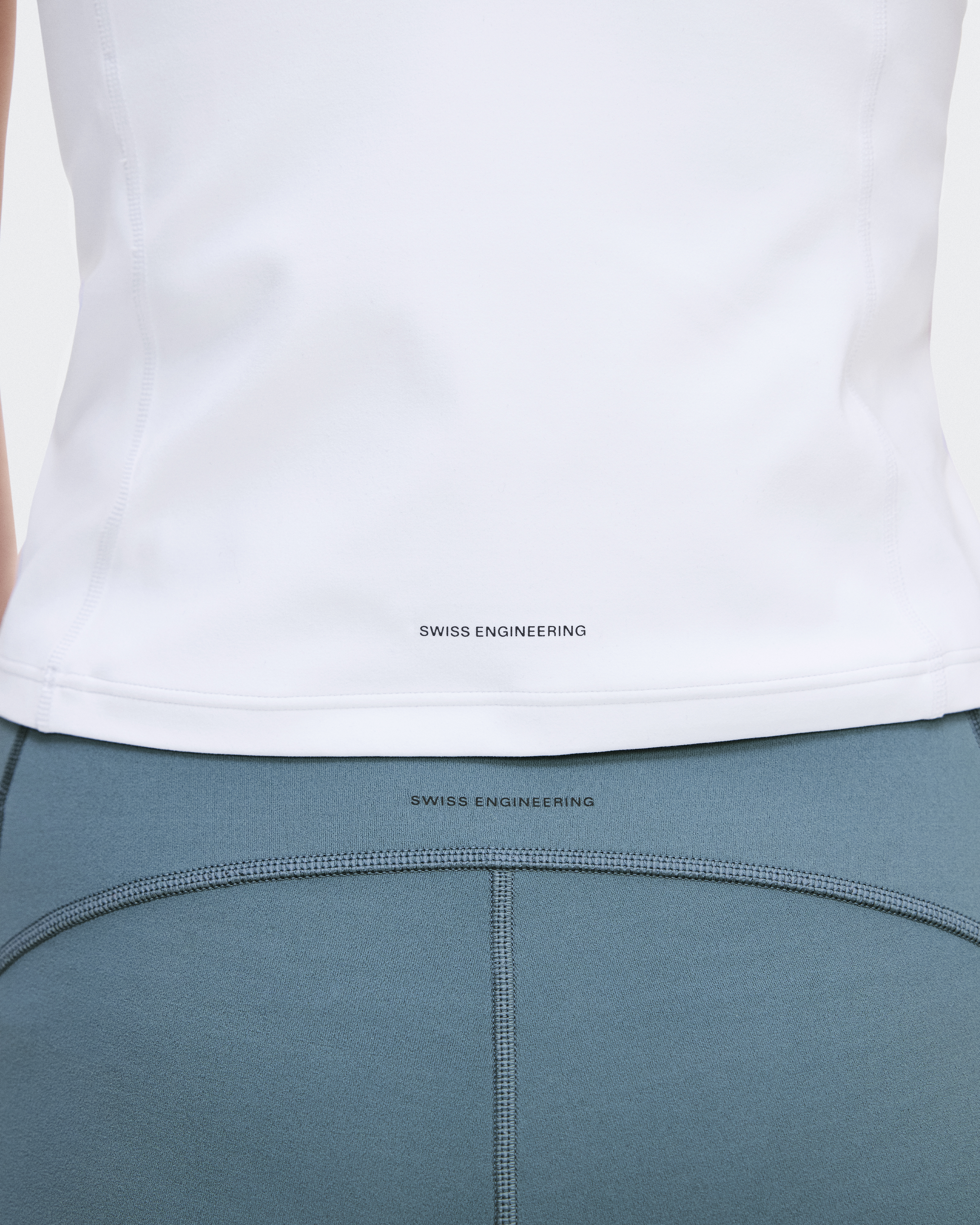 Studio Tank - White