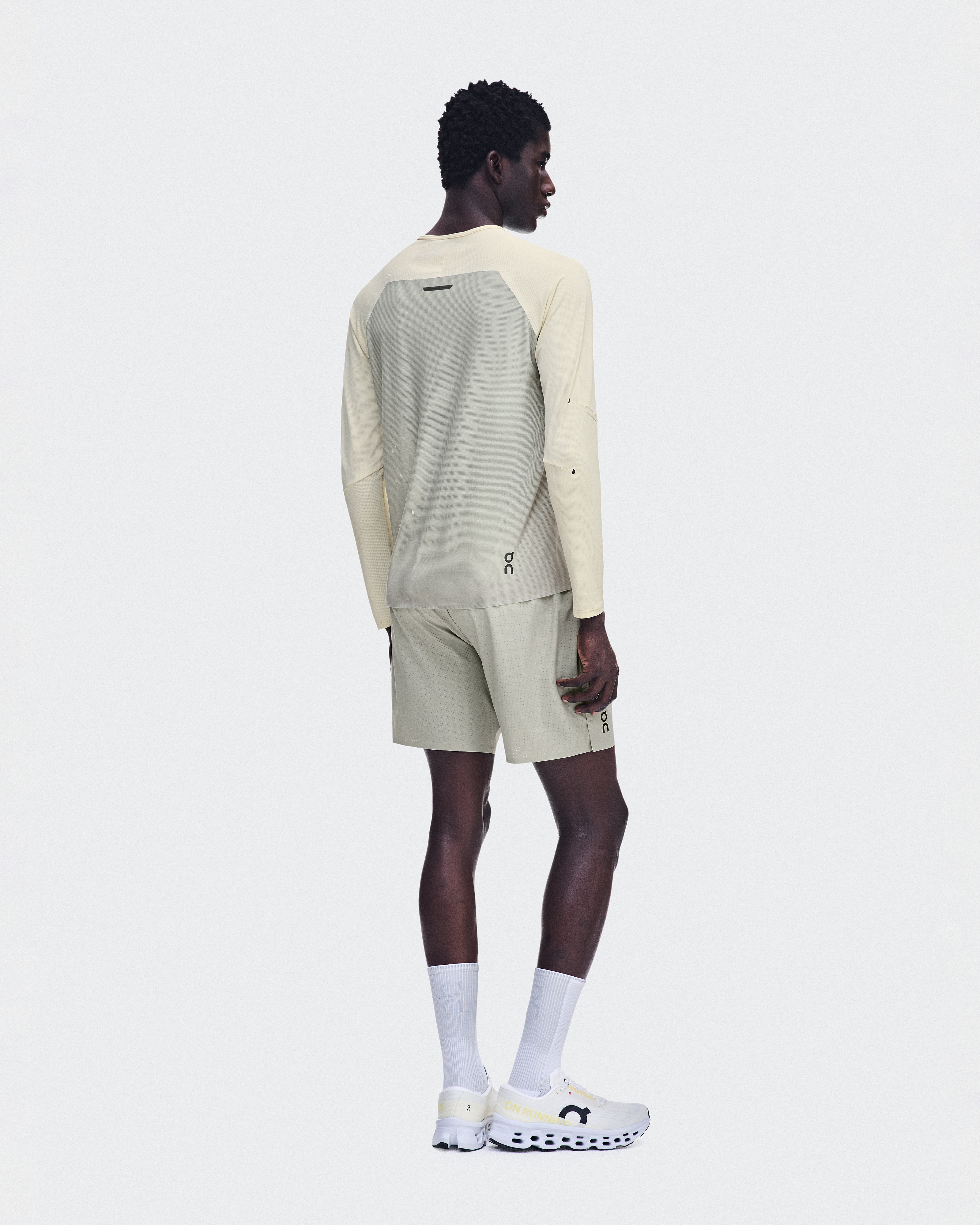 Performance Long-T - Hare | Brume