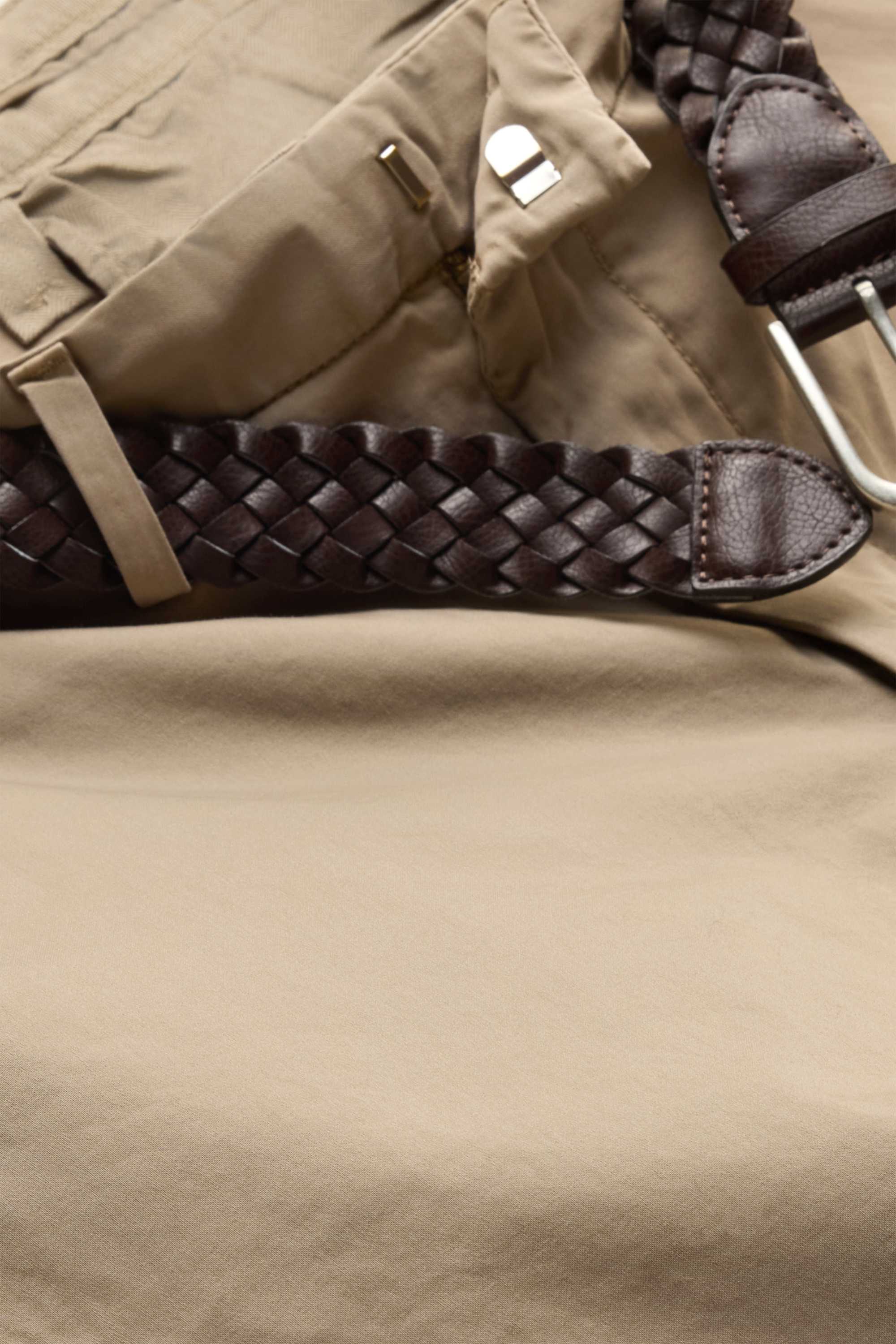 Shorts with belt brown