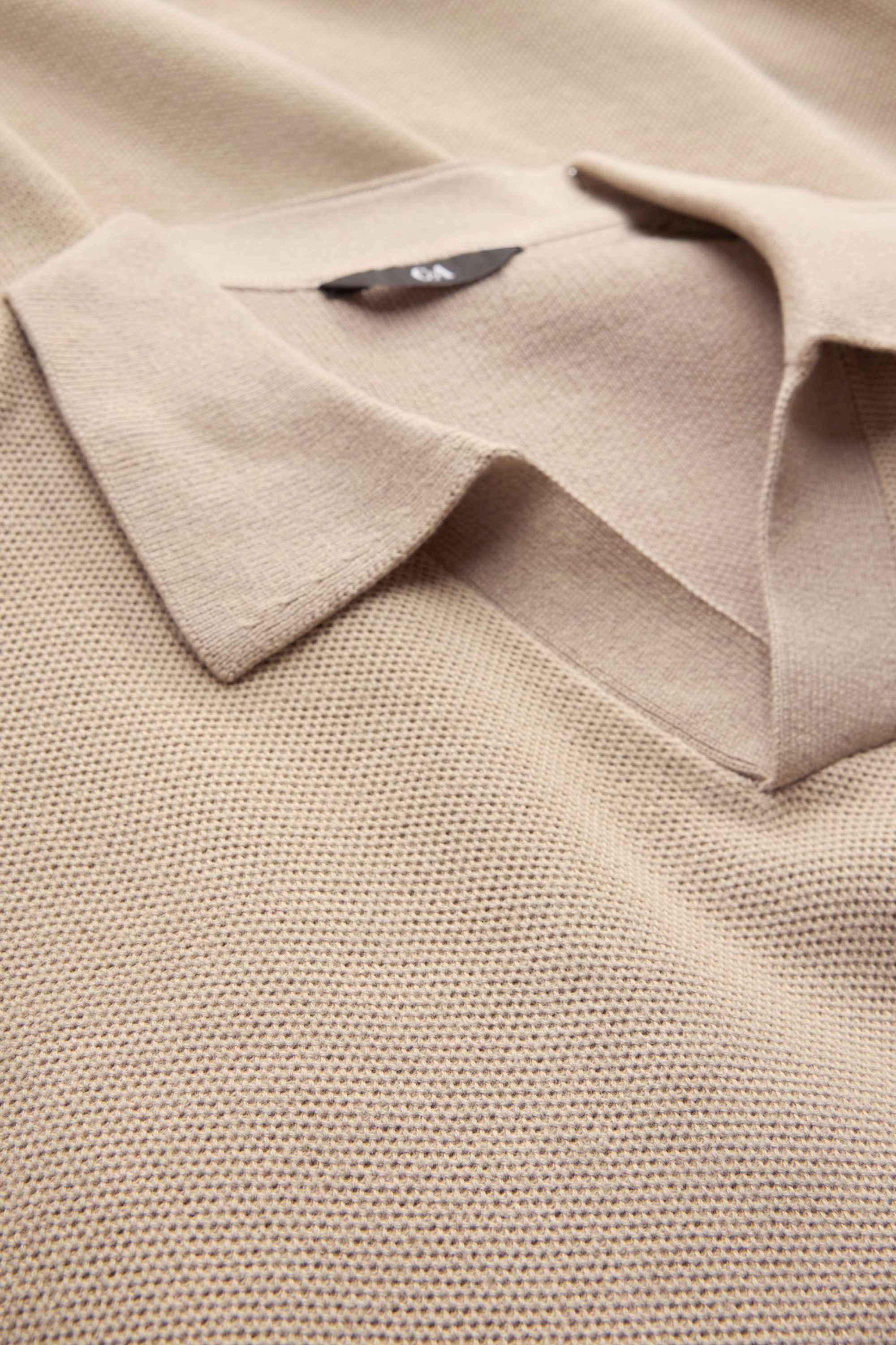 Knitted polo shirt - regular fit - textured beige