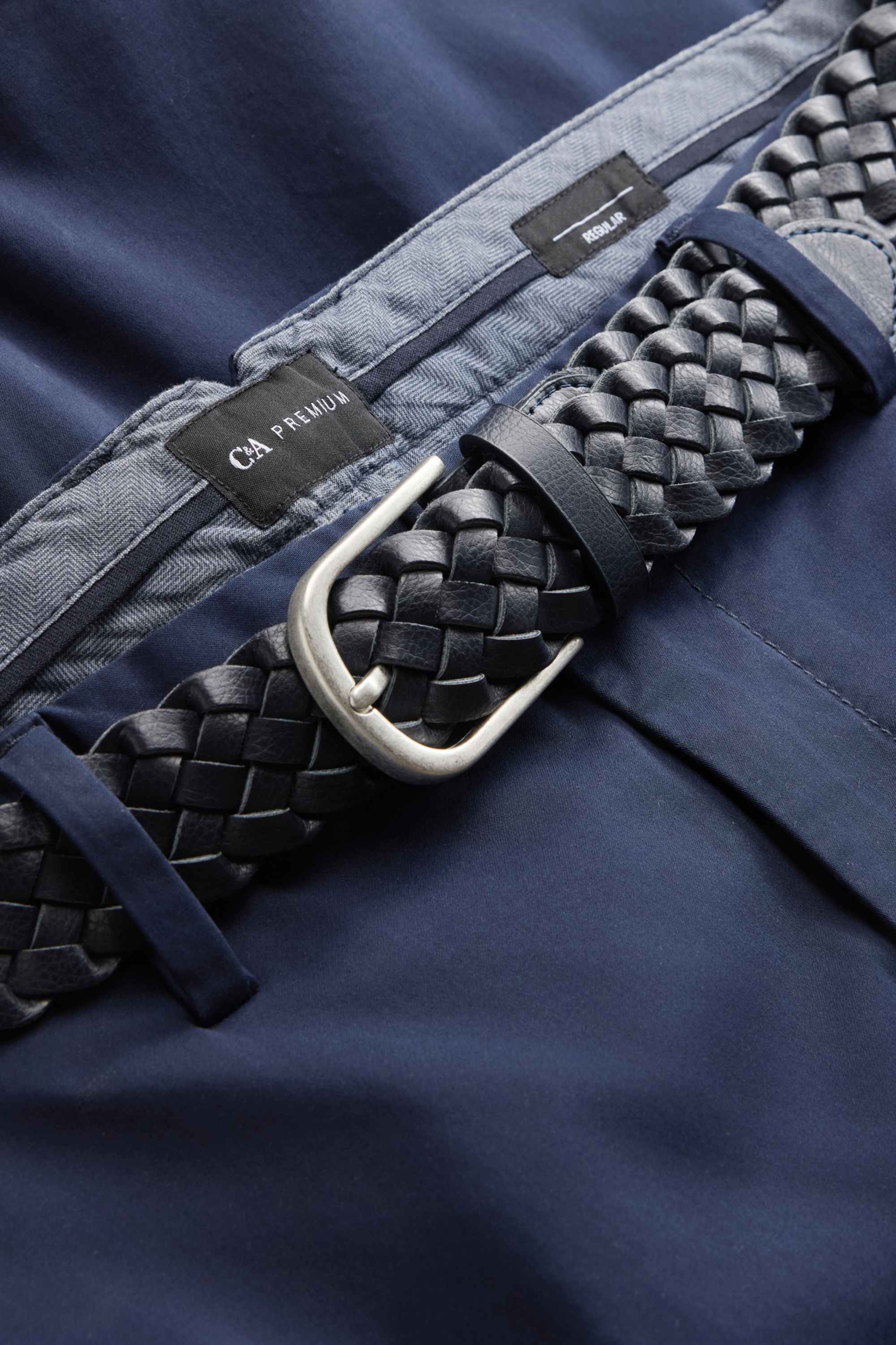 Shorts with belt dark blue