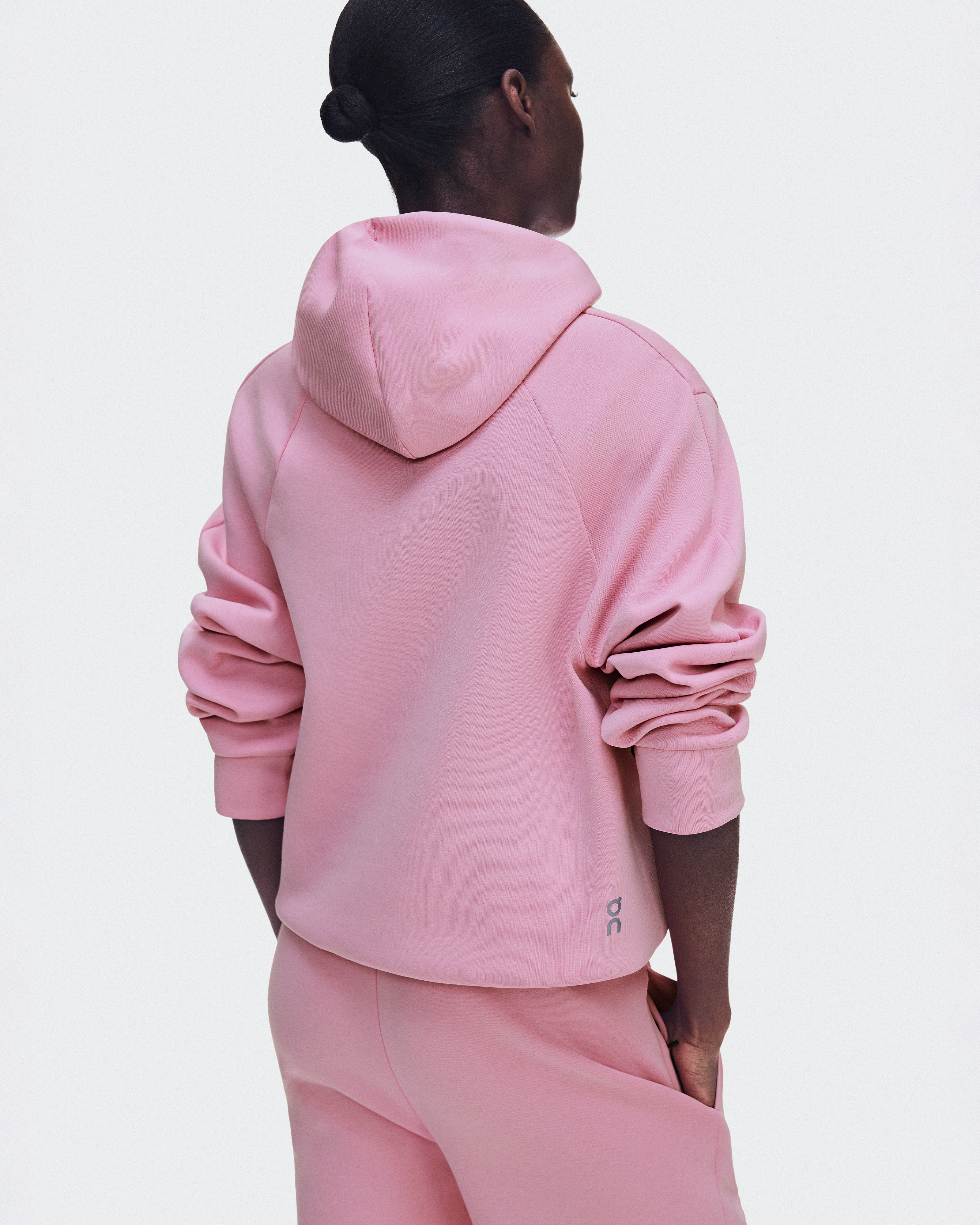 Focus Tech Hoodie - Magnolia