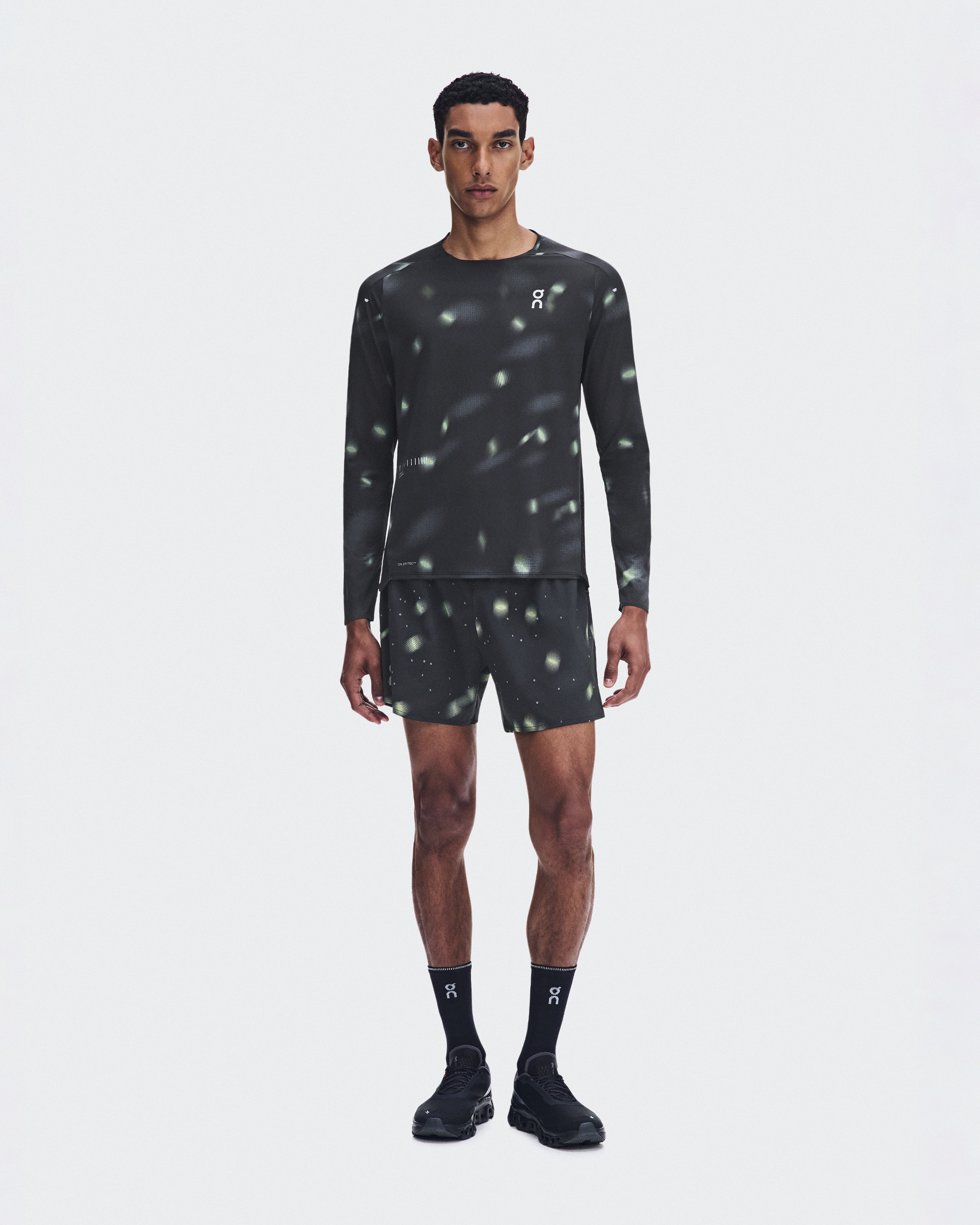 Performance Long-T Lumos - Black