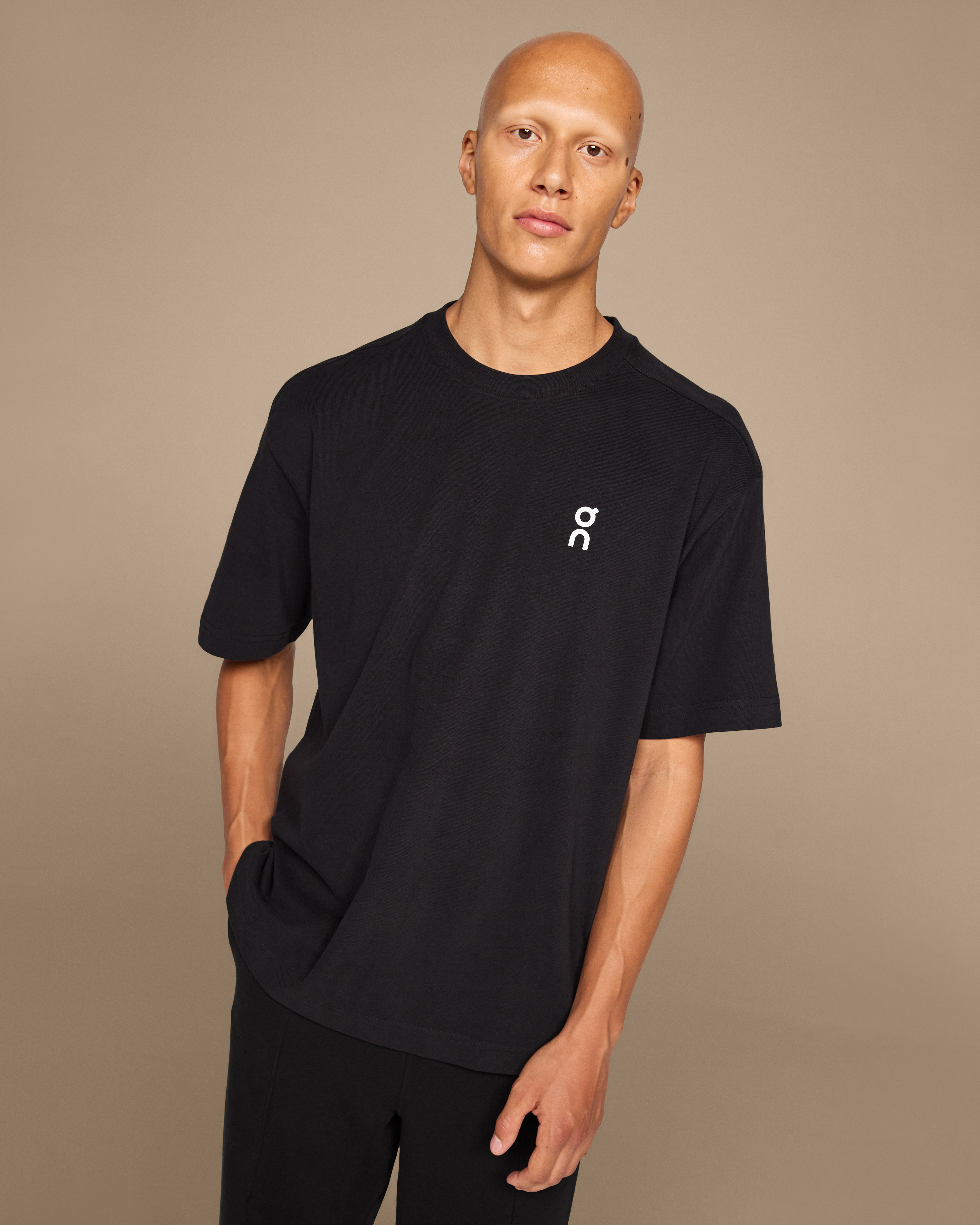 Club-T - Black