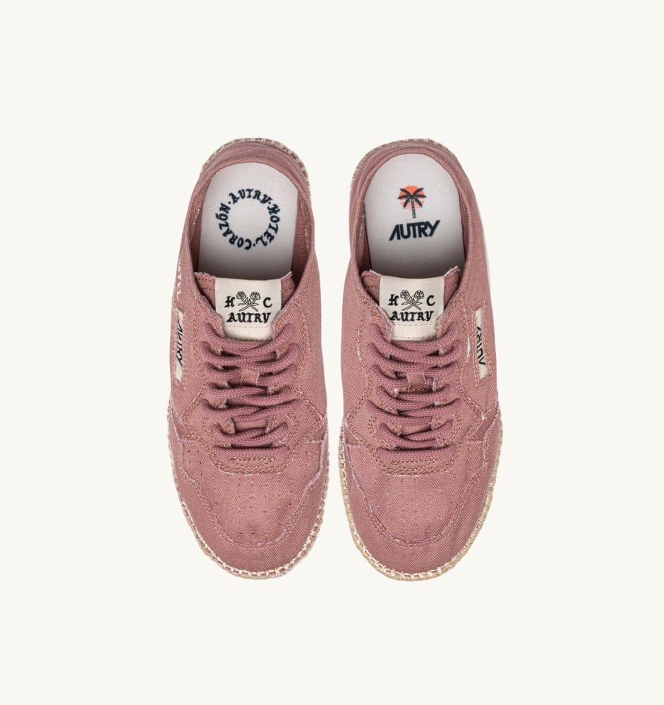 'HOTEL CORAZÓN' SANDY IN ASH ROSE CANVAS
