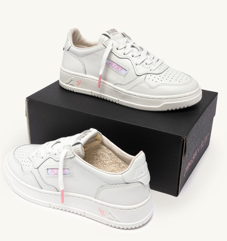 CHANGBIN X AUTRY MEDALIST LOW IN WHITE AND PINK LEATHER