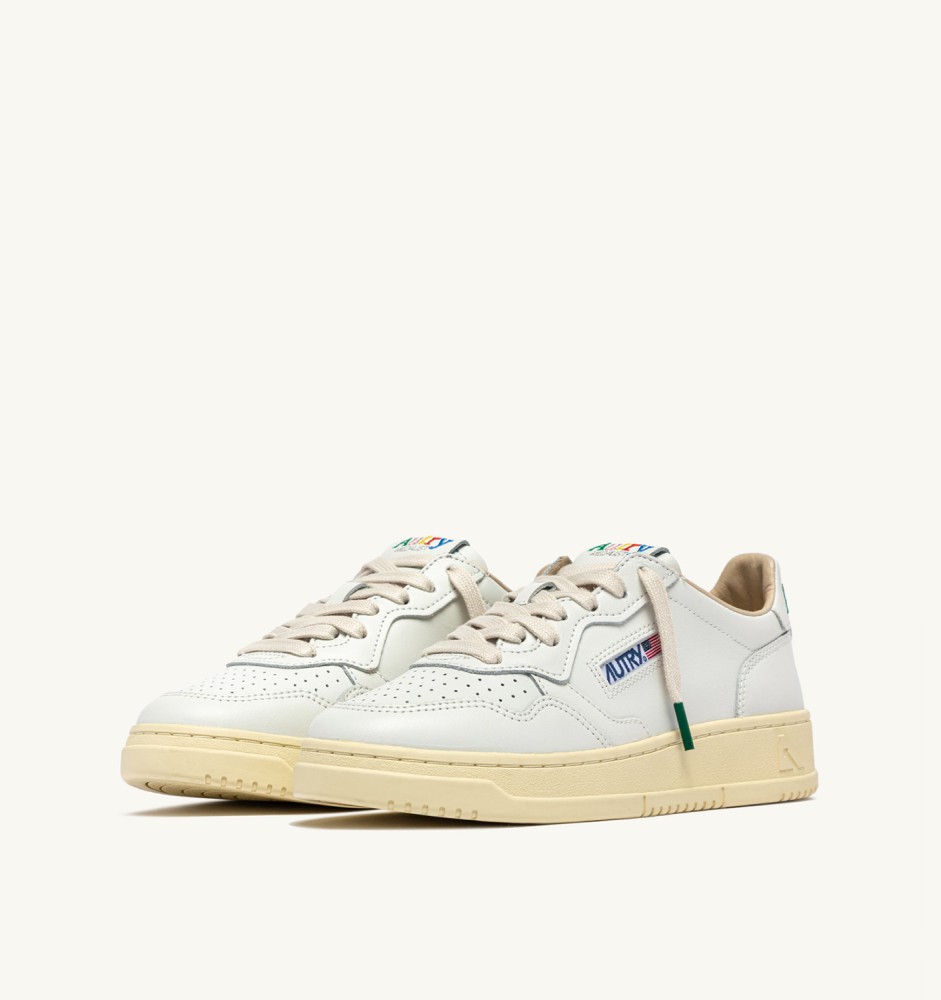 MEDALIST LOW IN WHITE LEATHER