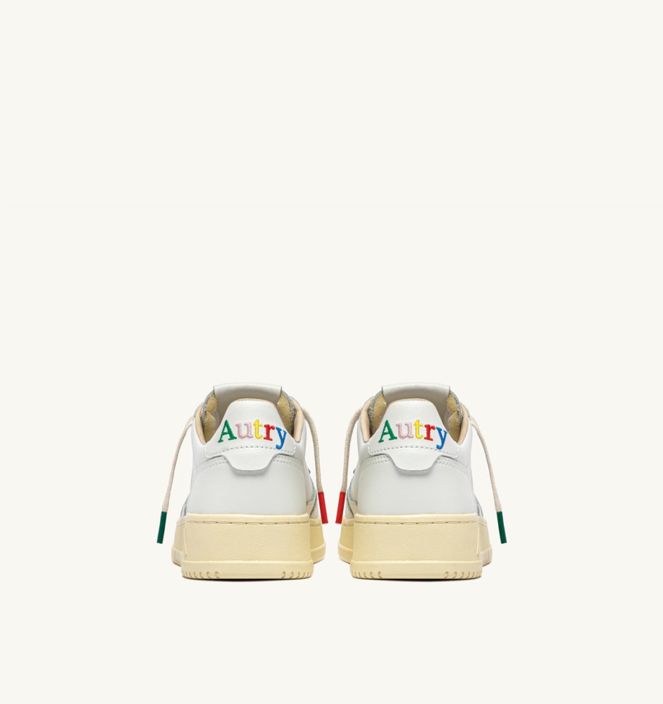 MEDALIST LOW IN WHITE LEATHER