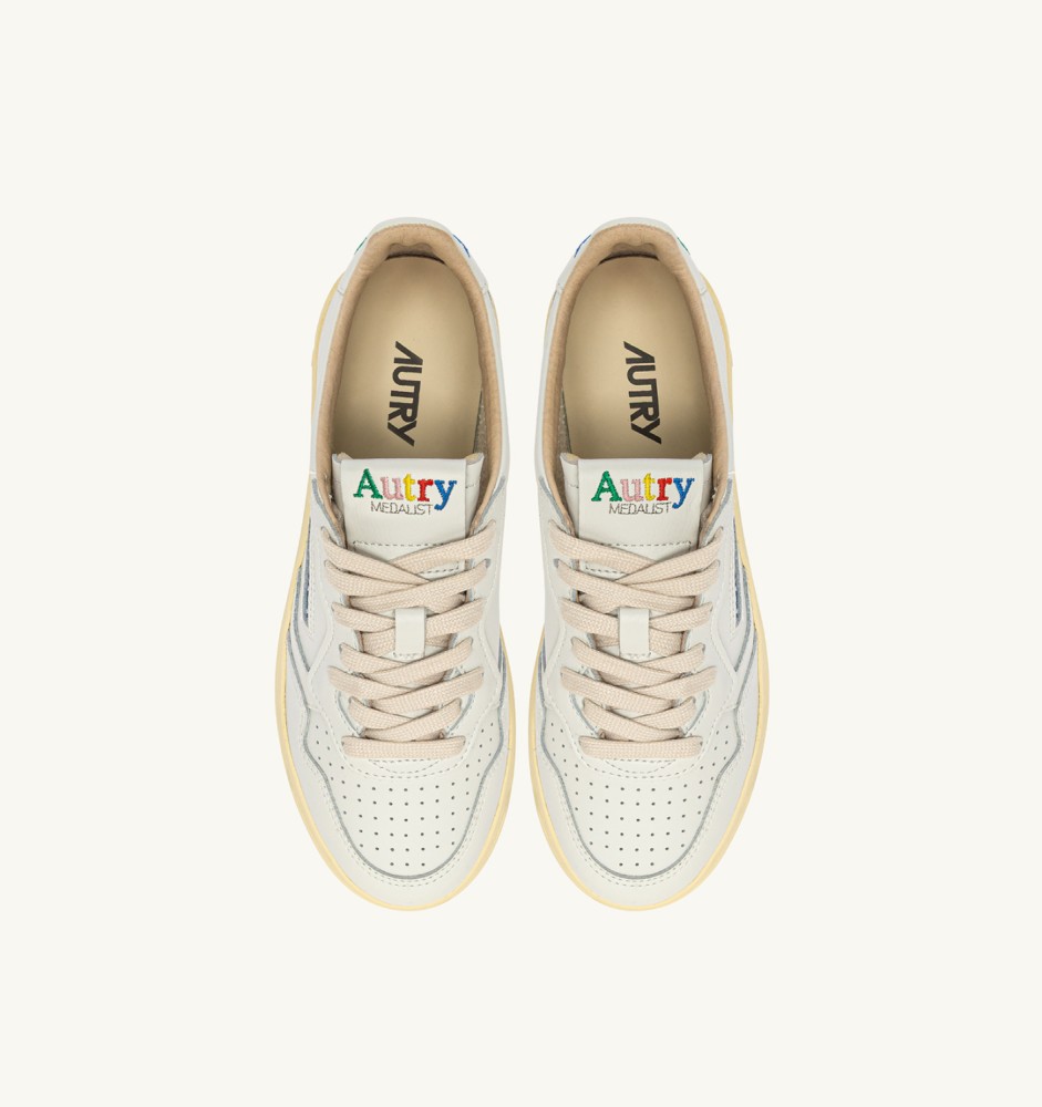 MEDALIST LOW IN WHITE LEATHER