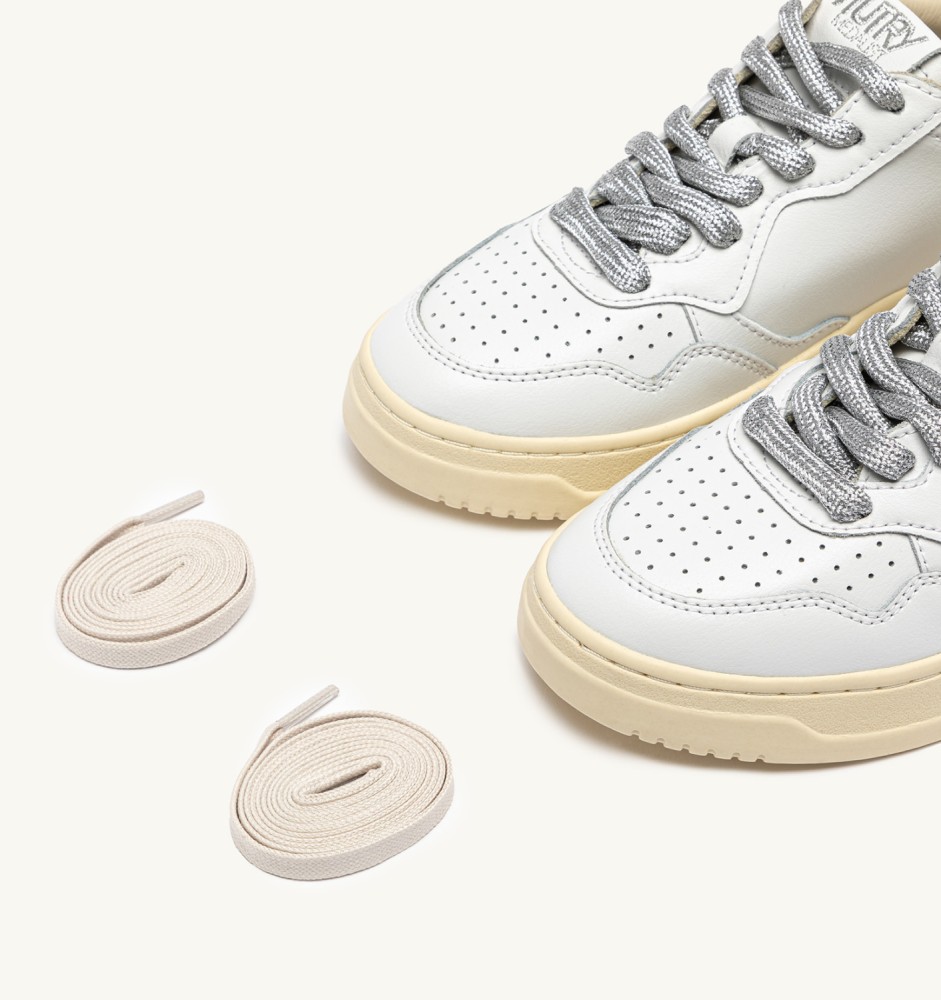 MEDALIST LOW IN WHITE LEATHER WITH SILVER-TONE LUREX DETAILS