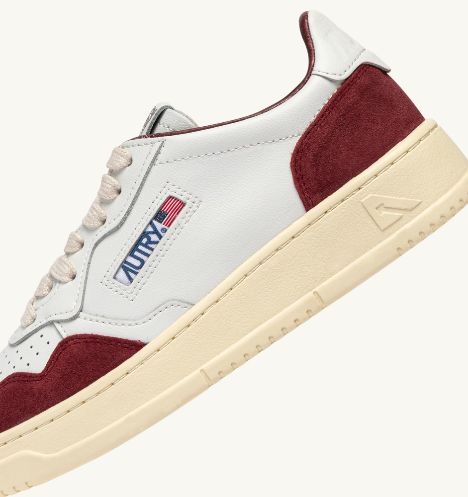 MEDALIST LOW IN WHITE LEATHER AND BURGUNDY SUEDE