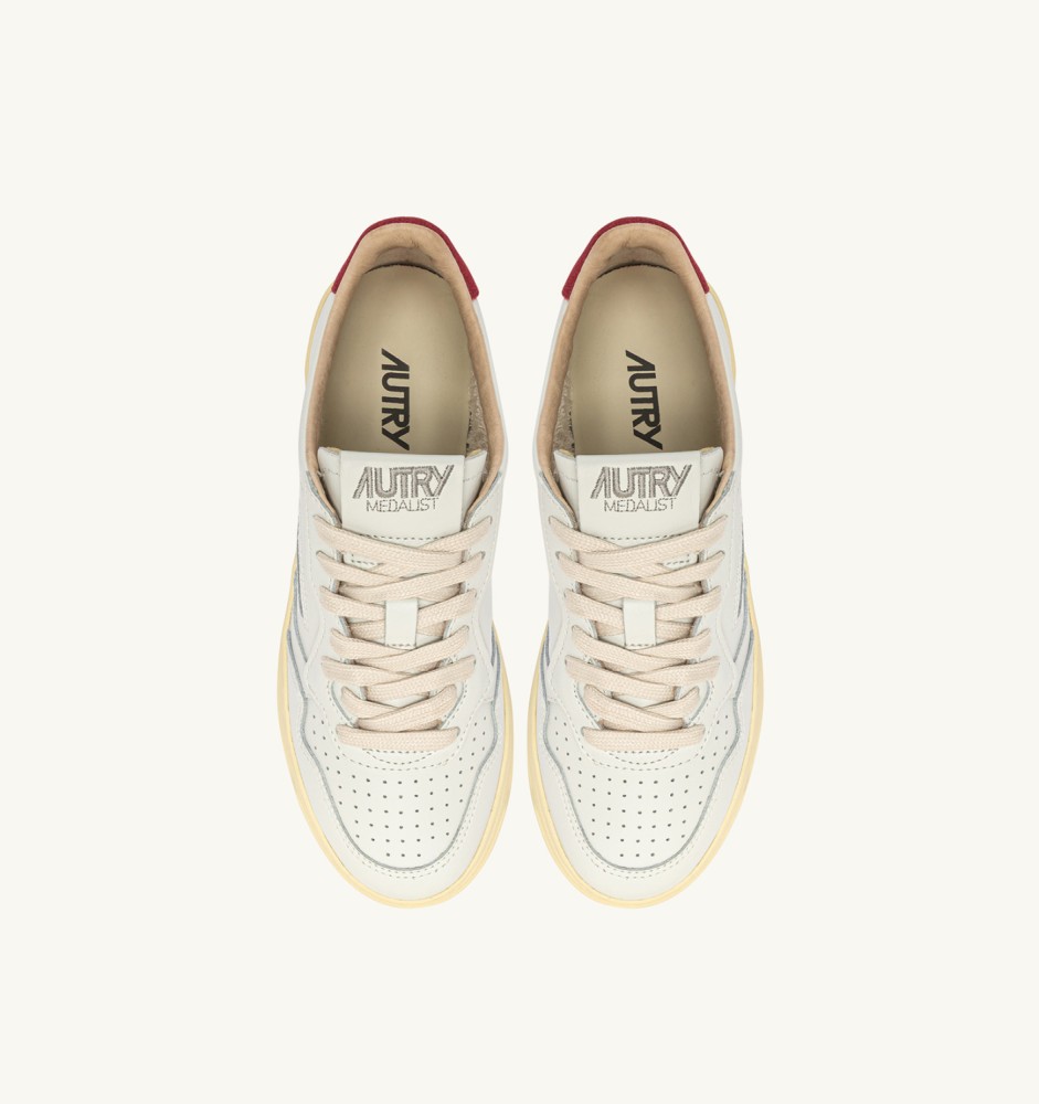 MEDALIST LOW IN WHITE LEATHER AND DEEP CLARET SUEDE