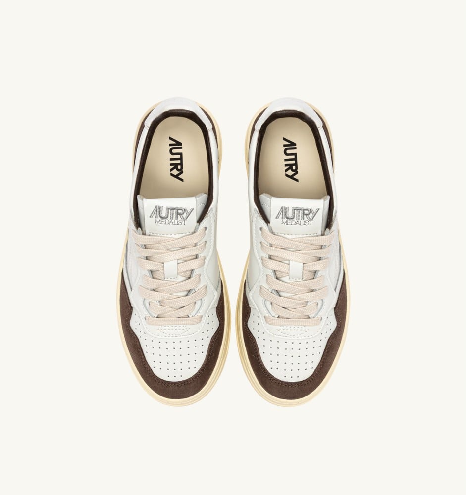 MEDALIST LOW IN WHITE LEATHER AND MAHOGANY SUEDE