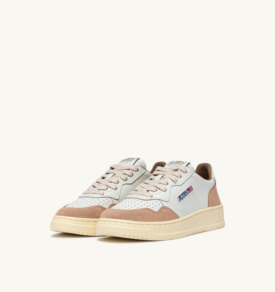MEDALIST LOW IN WHITE LEATHER AND PHARD SUEDE