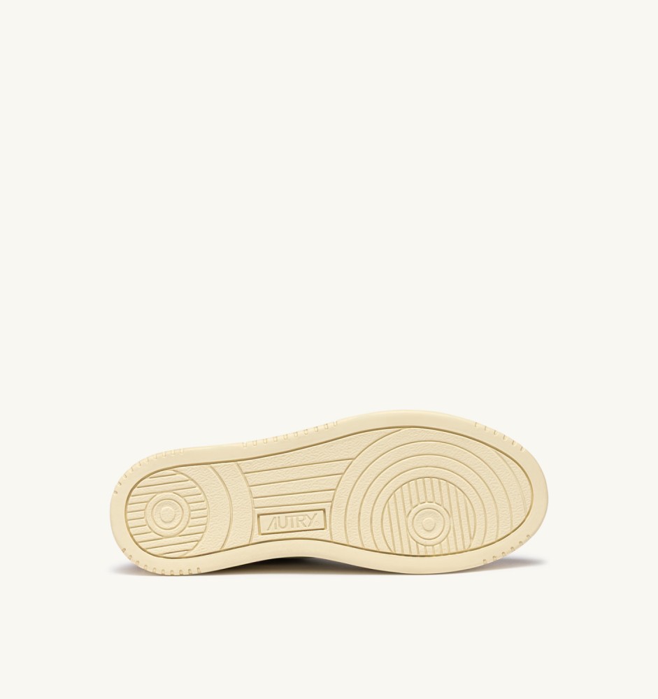 MEDALIST LOW IN WHITE LEATHER AND PHARD SUEDE