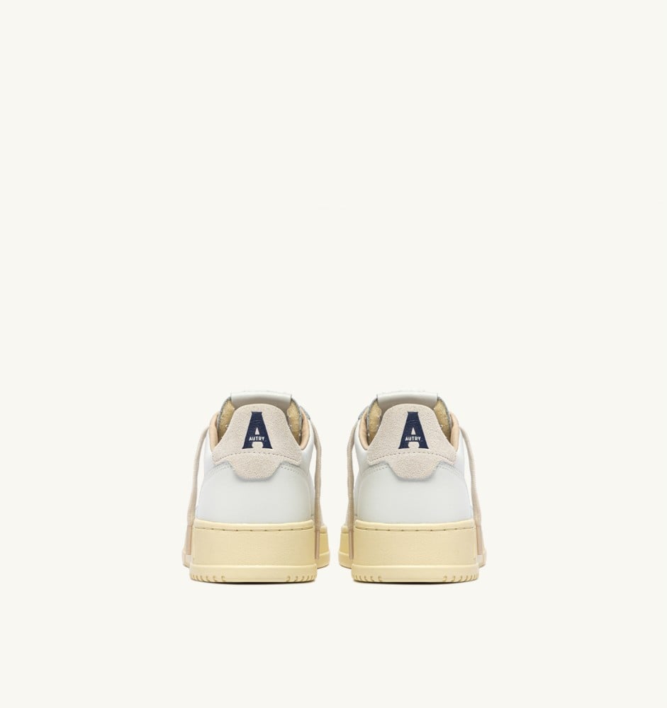 MEDALIST LOW IN WHITE LEATHER AND SNOW WHITE SUEDE