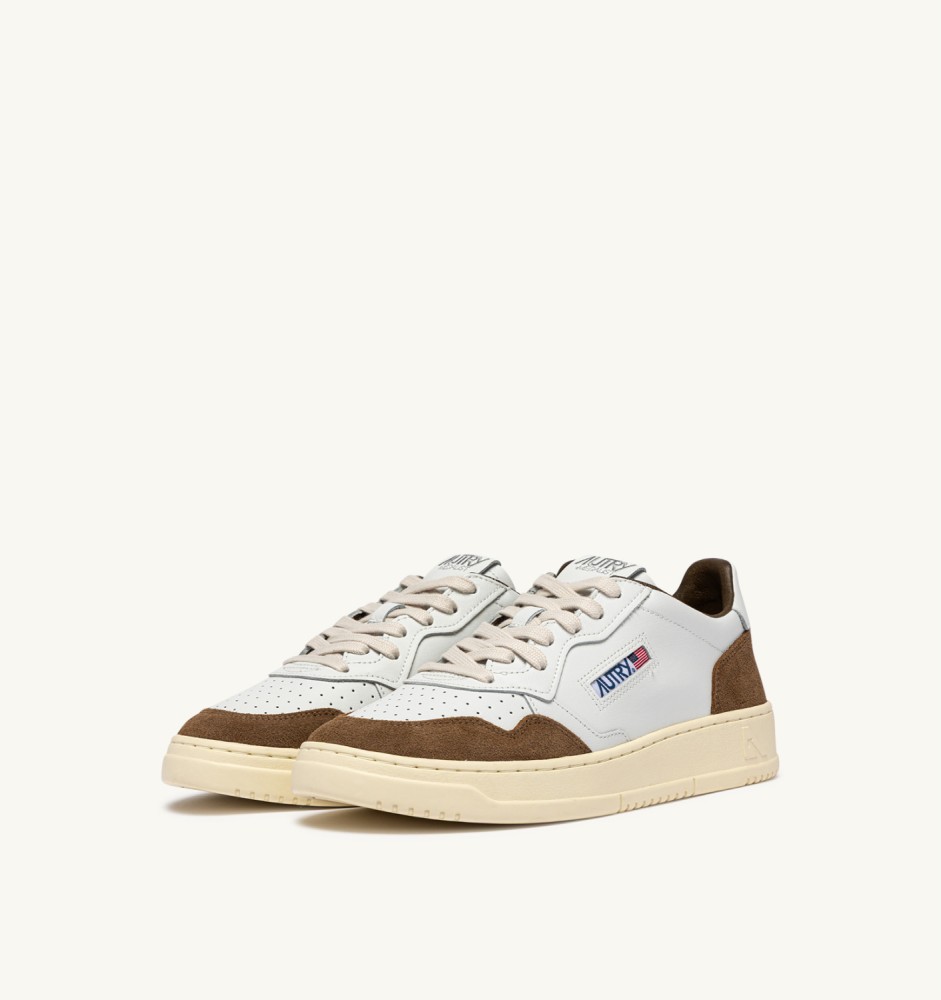 MEDALIST LOW IN WHITE LEATHER AND TOBACCO SUEDE